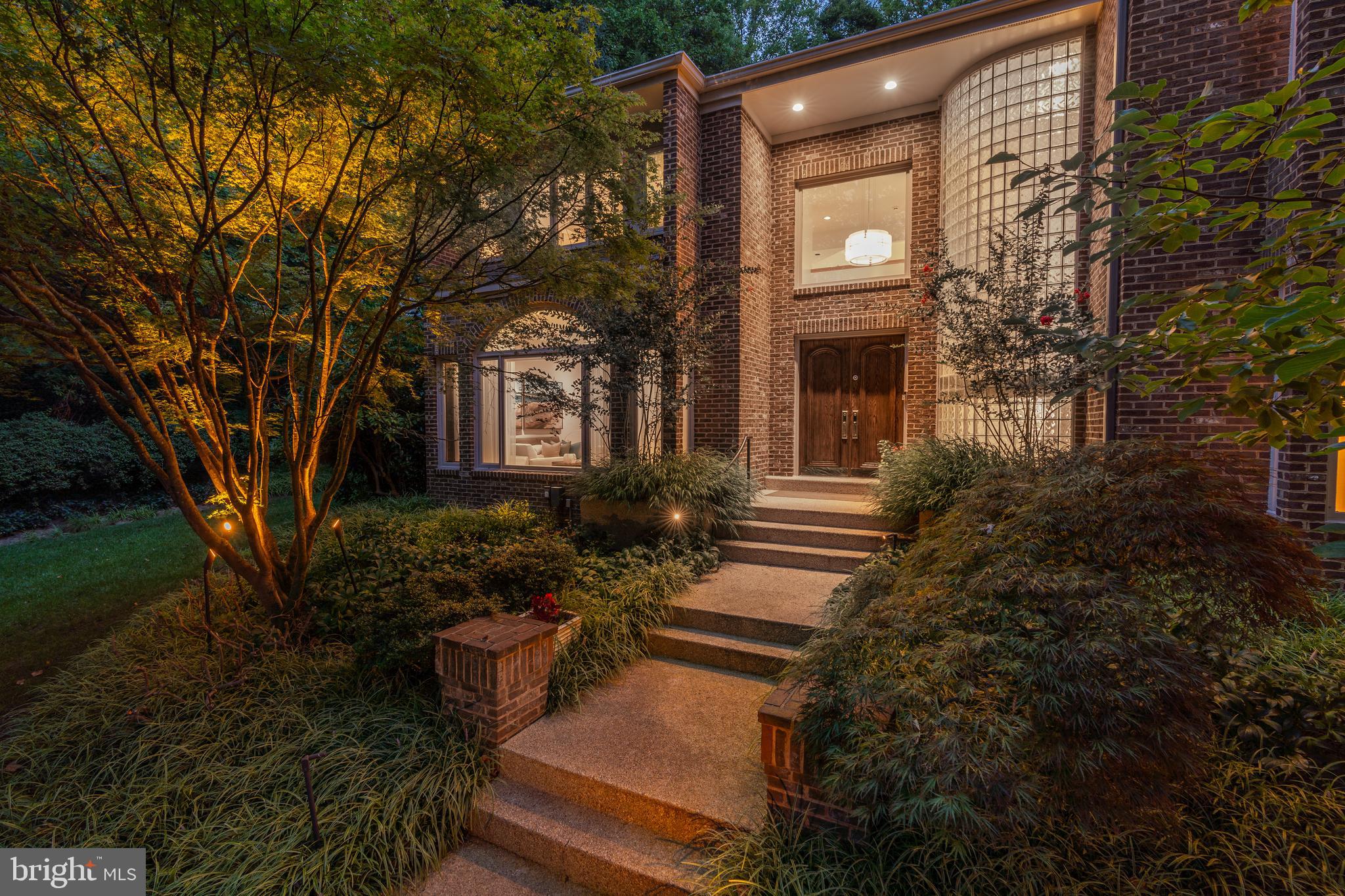 THE PALISADES - Residential