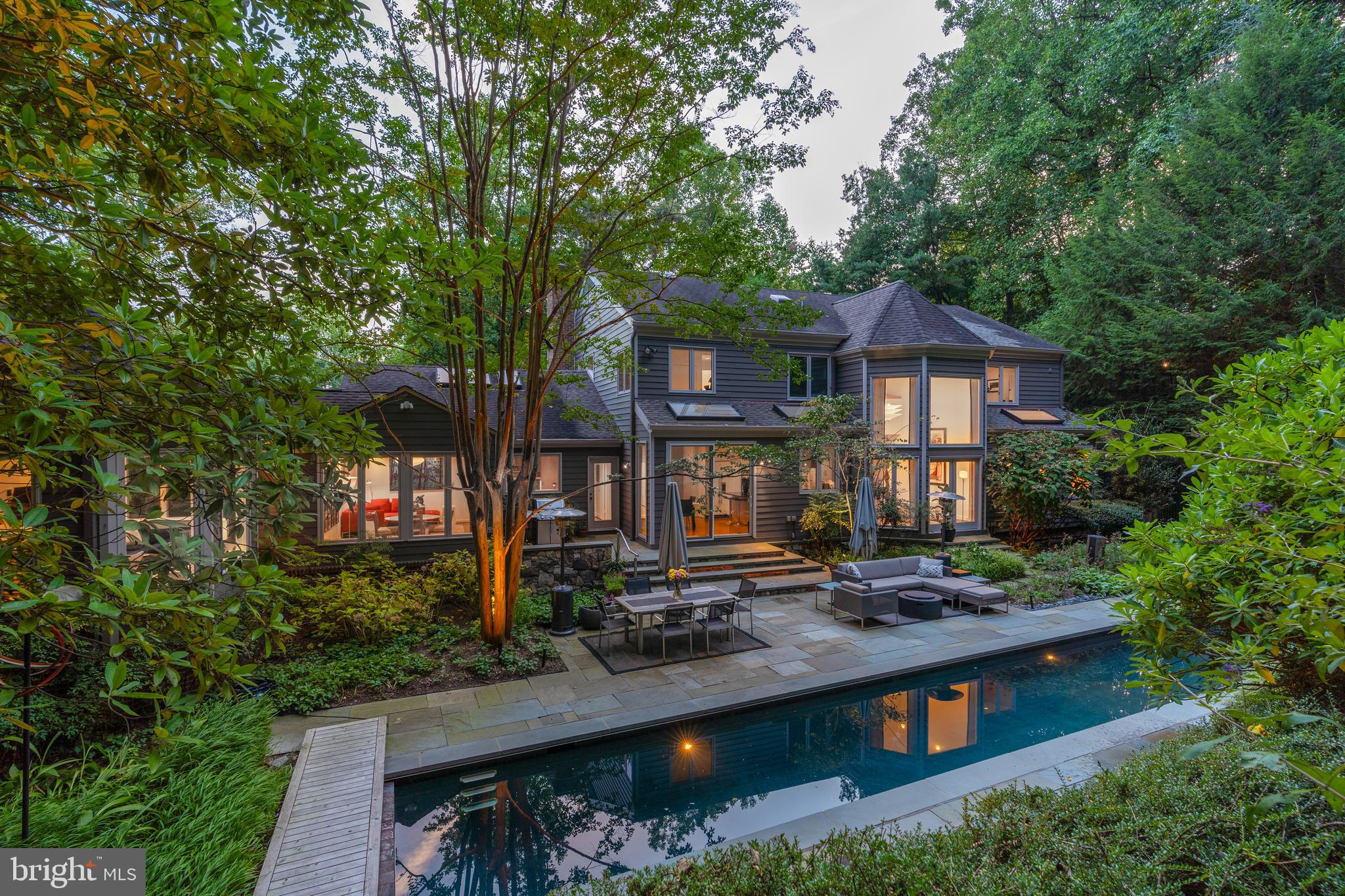 THE PALISADES - Residential