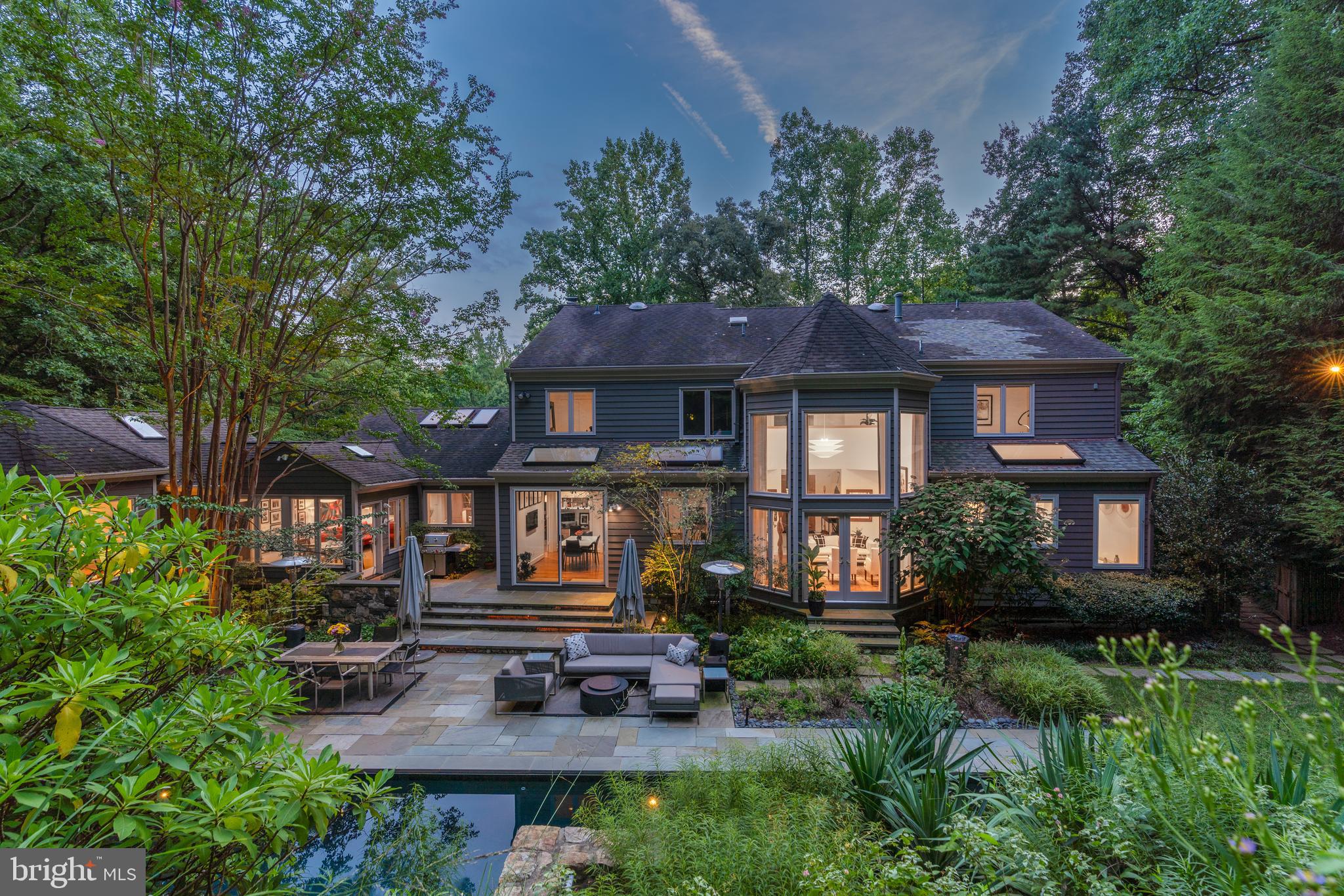 THE PALISADES - Residential