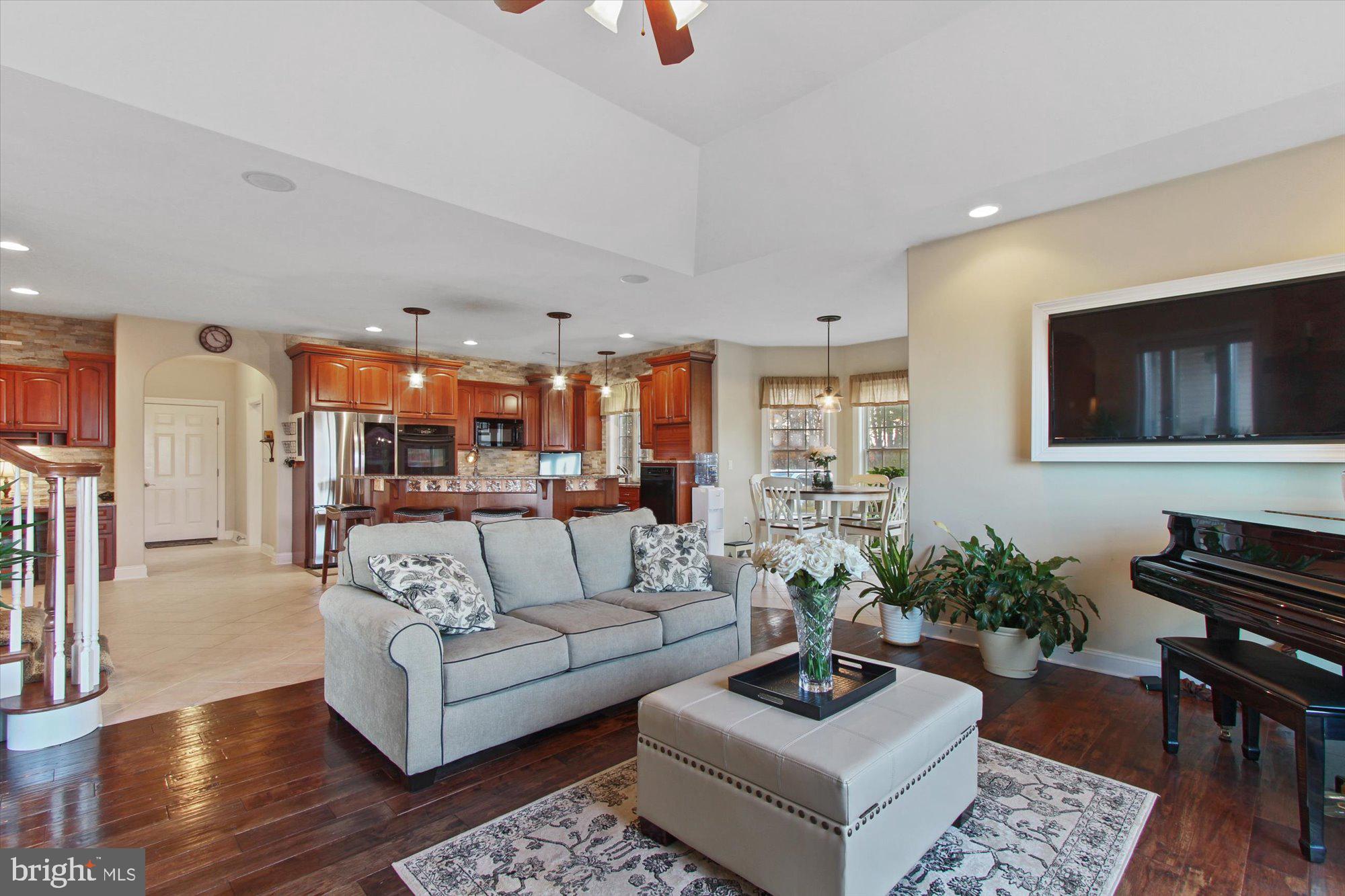 WALTERS HATCHERY - Residential