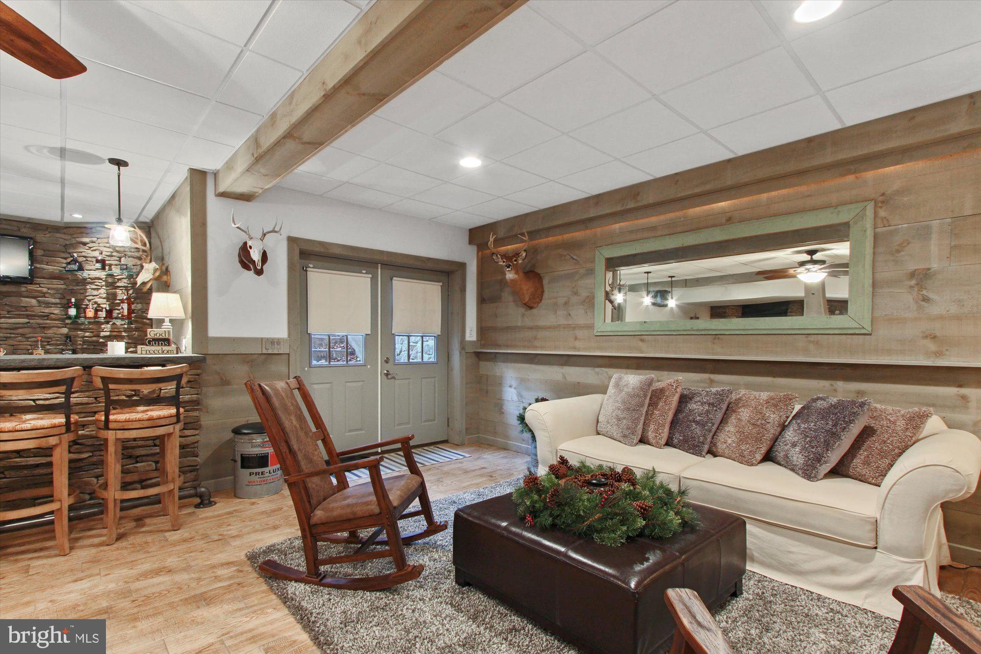 WALTERS HATCHERY - Residential