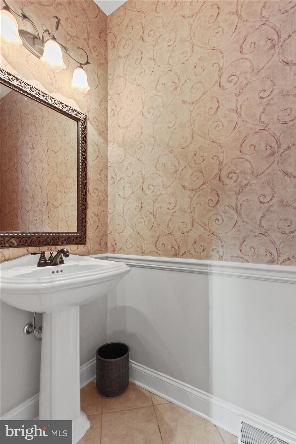 WALTERS HATCHERY - Residential