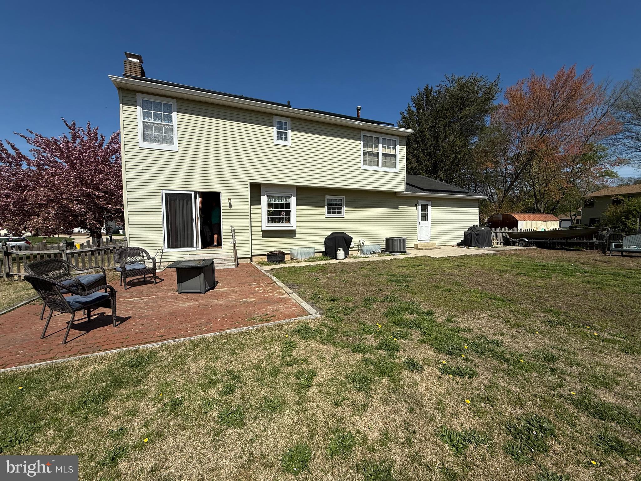 2 KING WILLIAM COURT