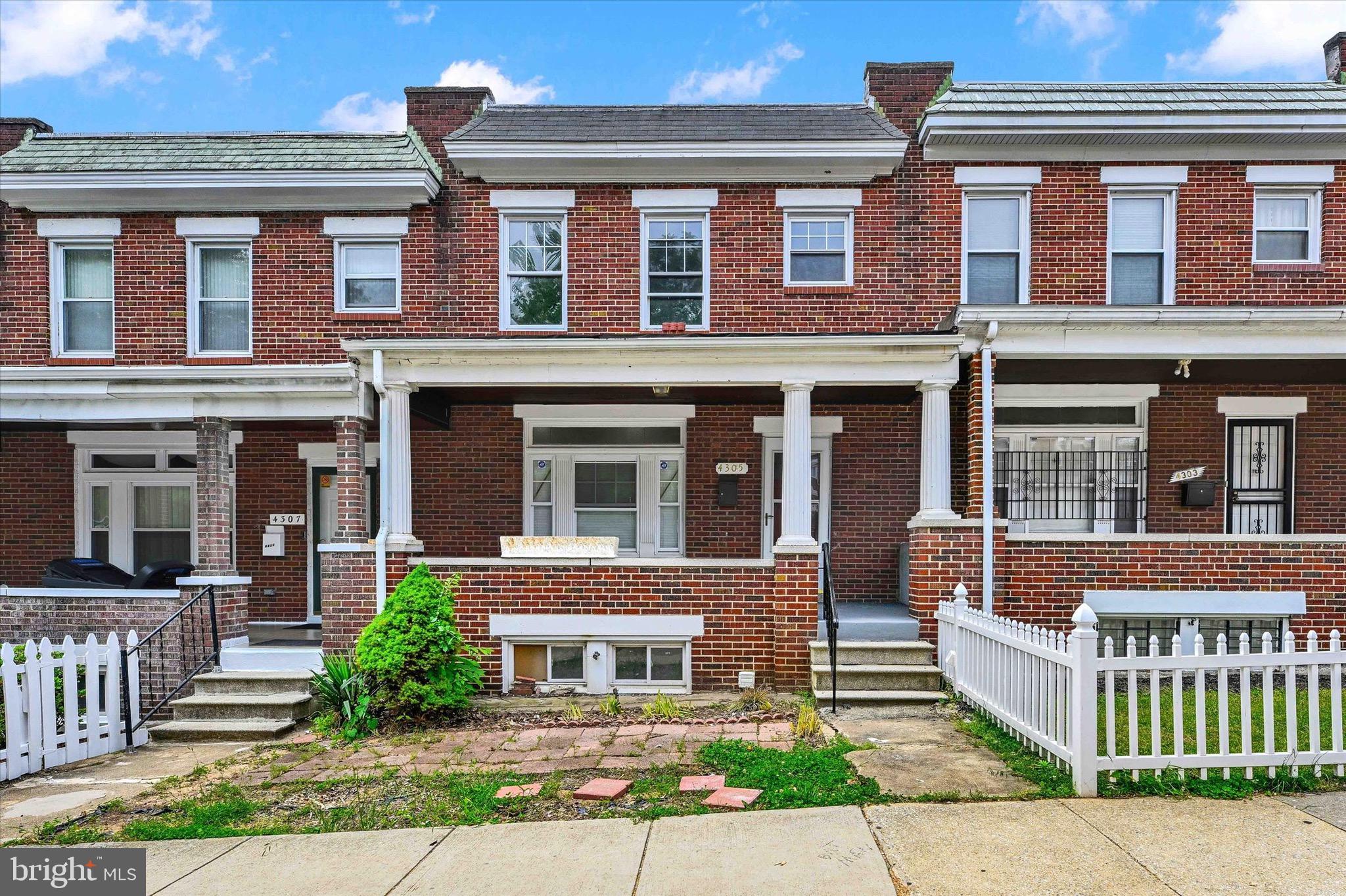 This property is not for rent ! Please stick you appointment time , property is occupied . 4 bedroom and 2 bathroom. Hardwood floors through out the house , fireplace , upgraded bathrooms . Appliances will be installed .
