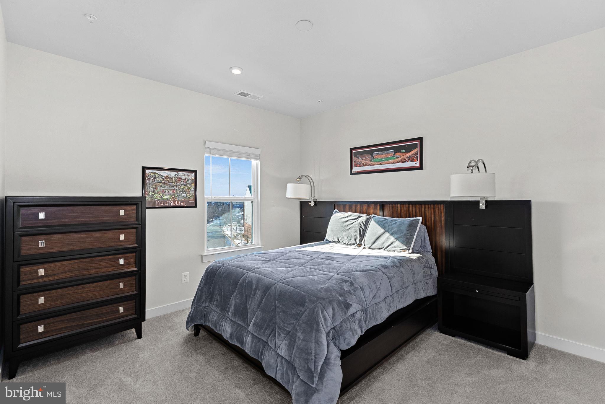 ELLIPSE AT WESTFIELDS - Residential