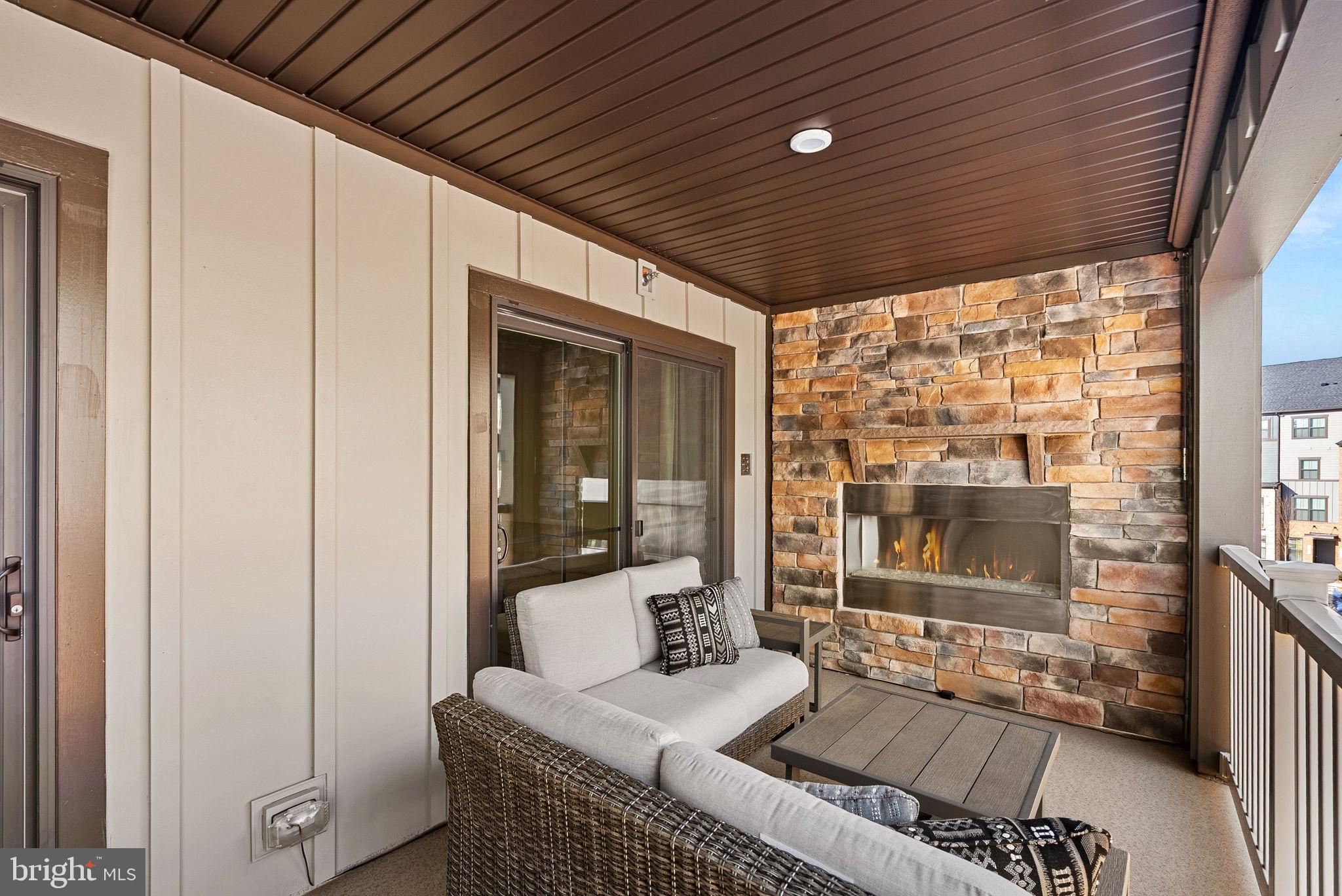 ELLIPSE AT WESTFIELDS - Residential