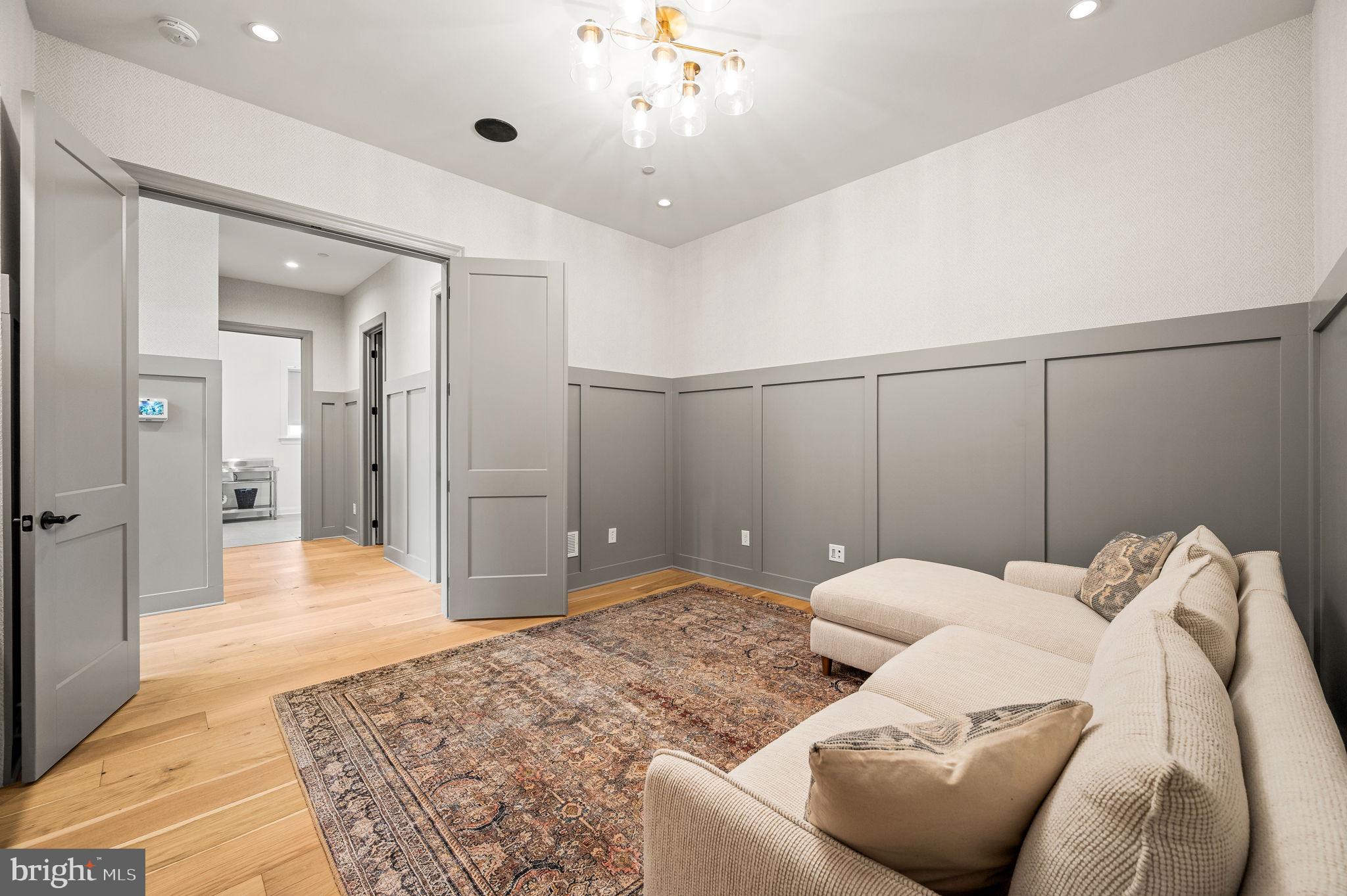 IRONSTONE AT BLUE BELL - Residential