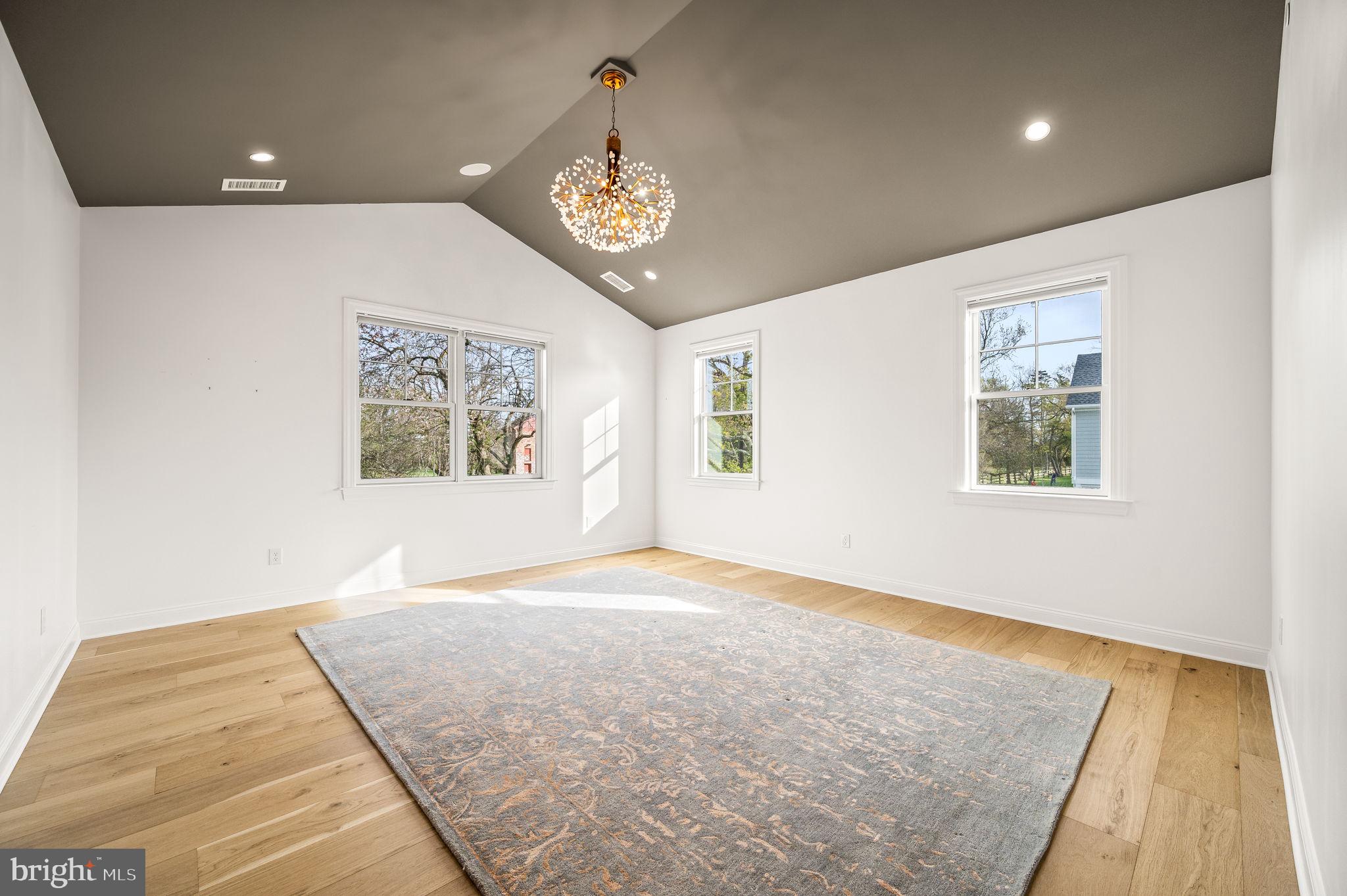 IRONSTONE AT BLUE BELL - Residential
