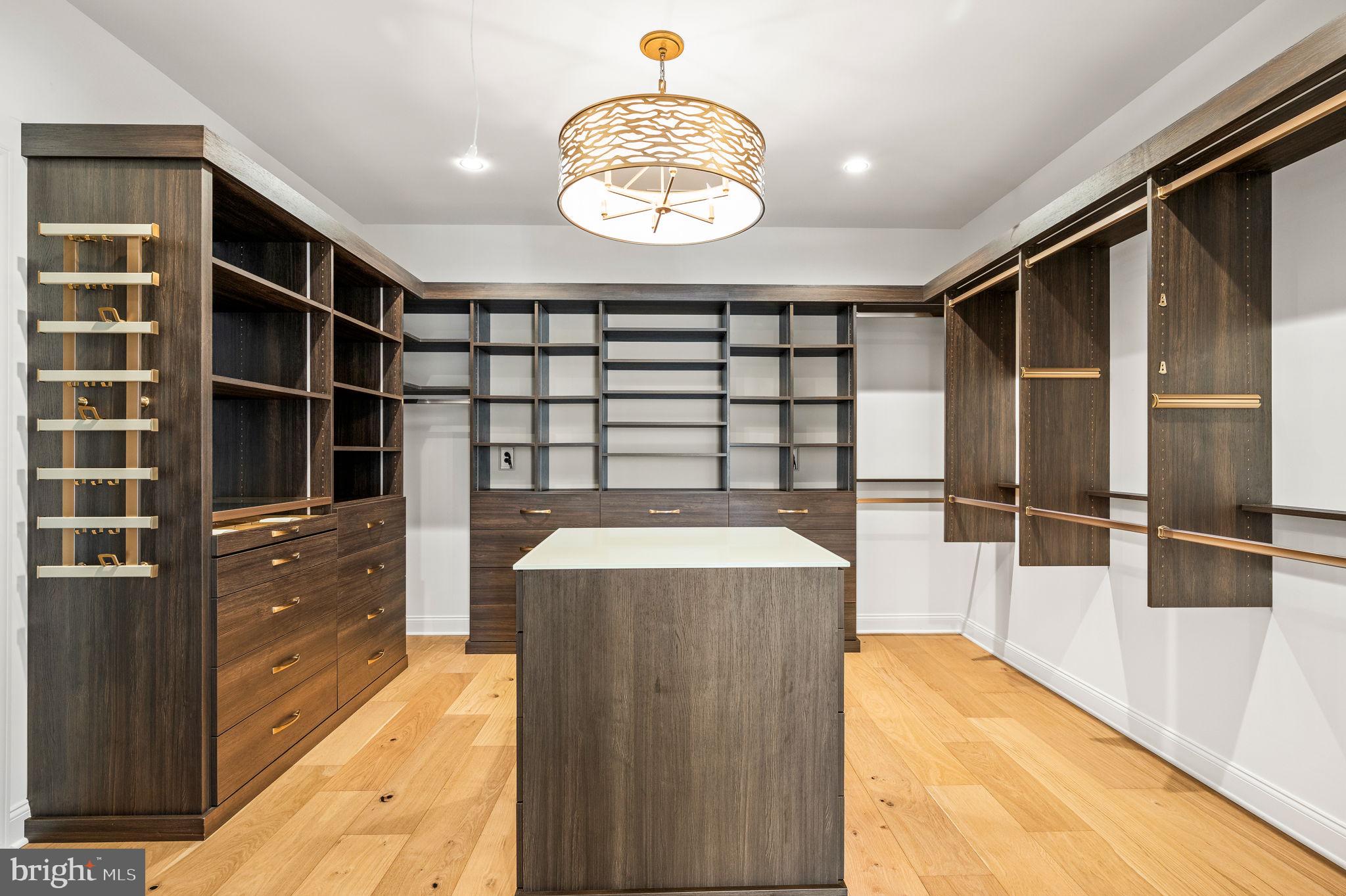 IRONSTONE AT BLUE BELL - Residential
