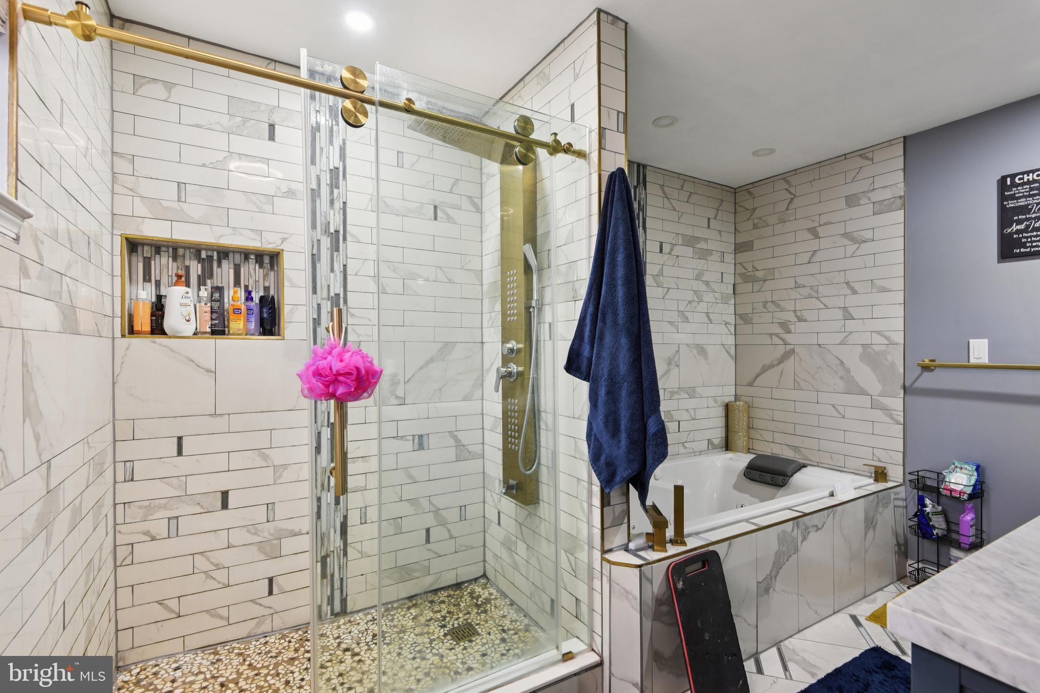 GRACE HARBOUR - Residential