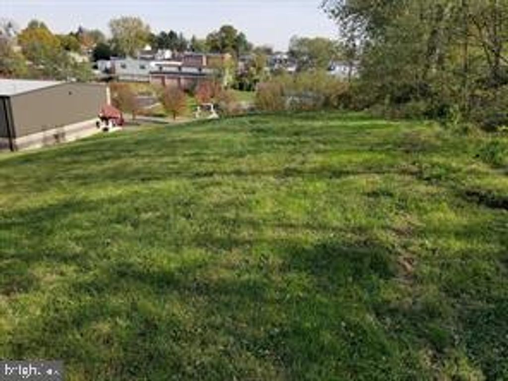 Photo of 629 New Dorwart Street, Lancaster, PA 17603 (MLS # PALA2047860)