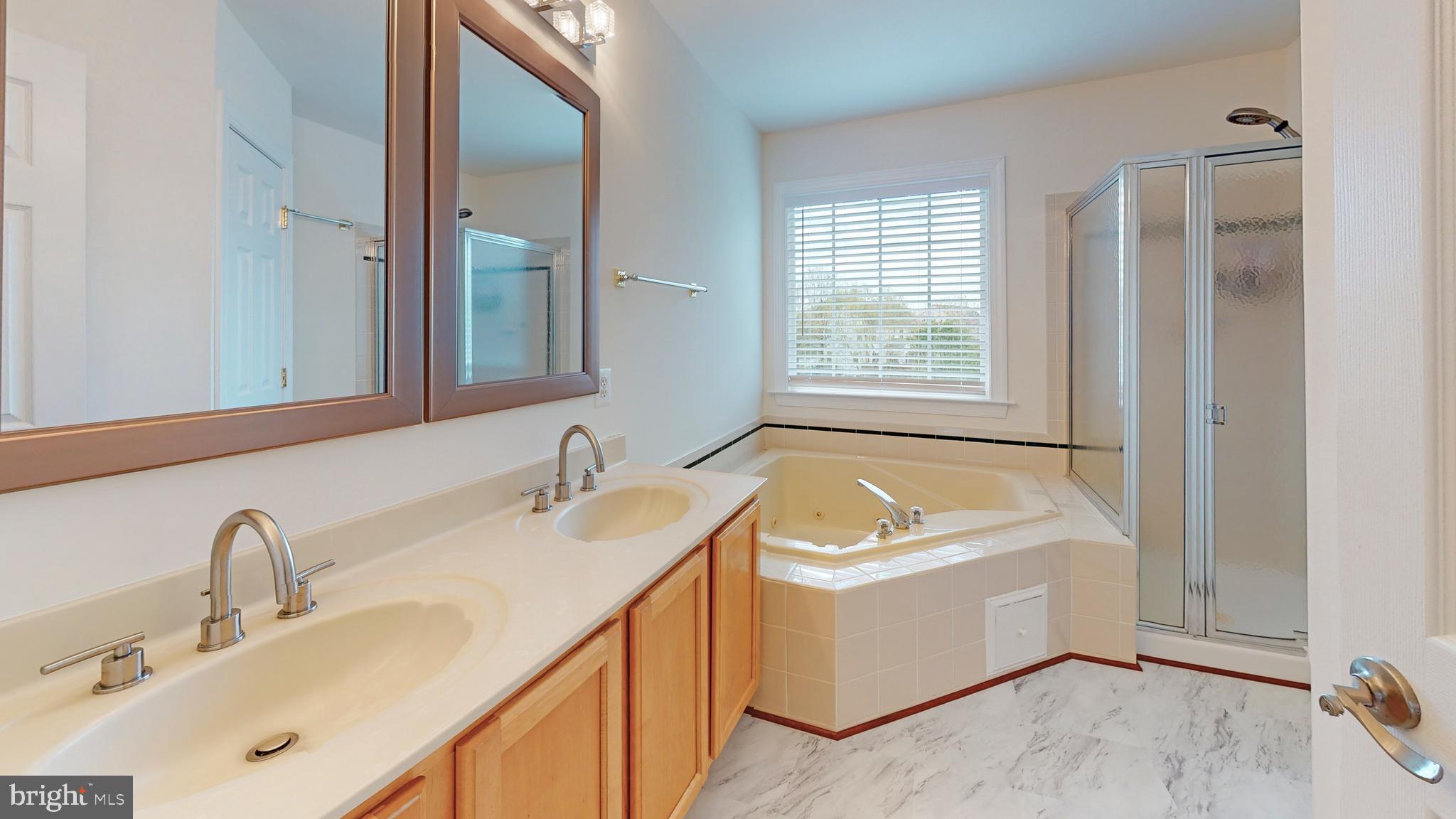 KINGSVIEW RIDGE - Residential