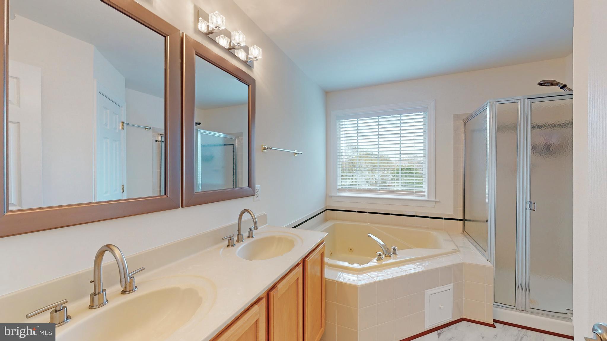 KINGSVIEW RIDGE - Residential