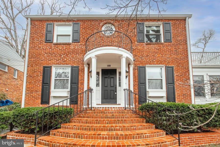 ARLINGTON RIDGE - Residential Lease