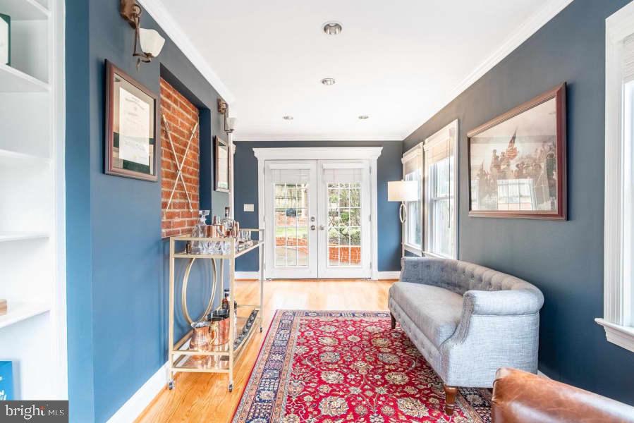 ARLINGTON RIDGE - Residential Lease