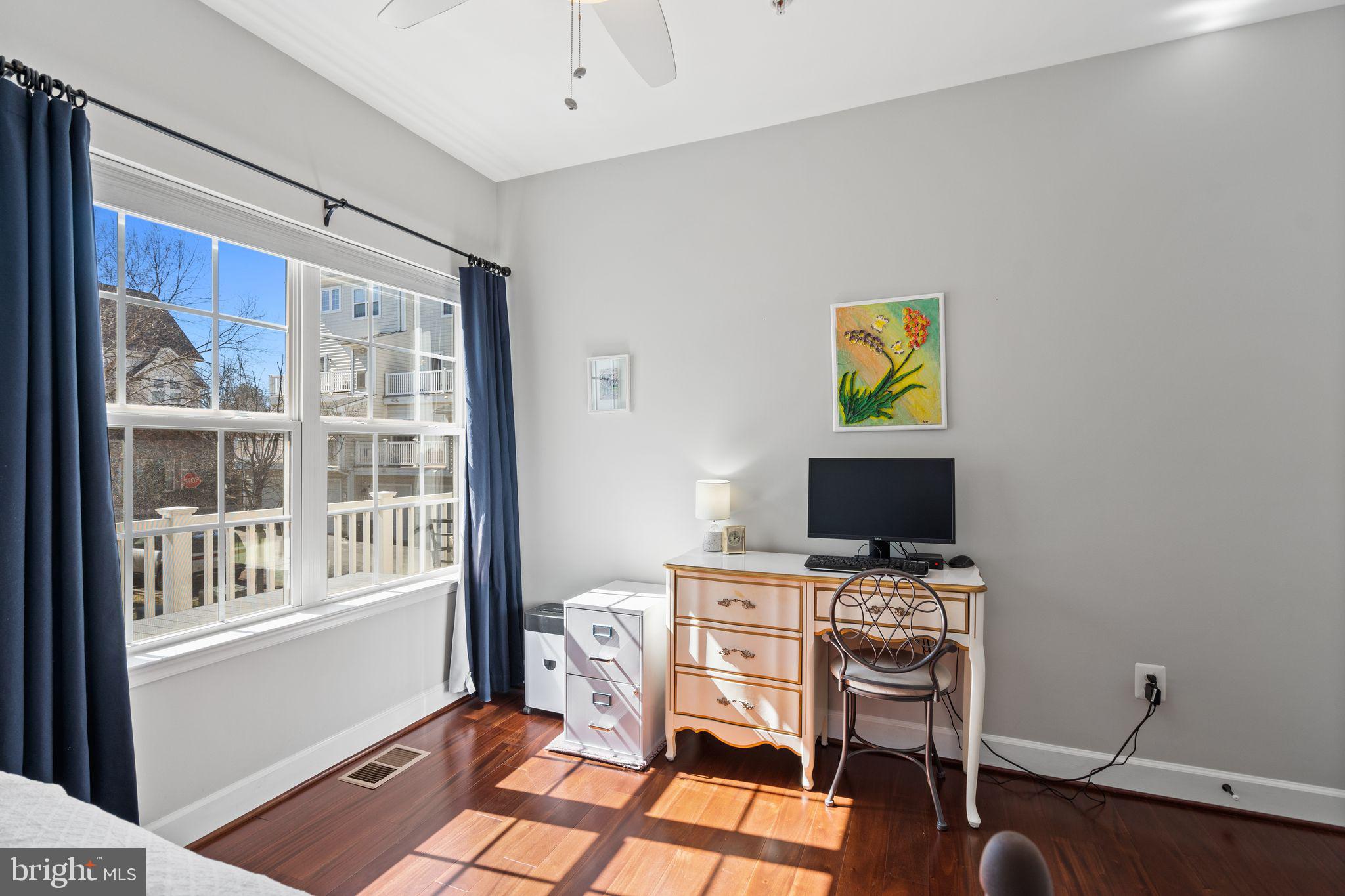 BUCKINGHAM STATION - Residential