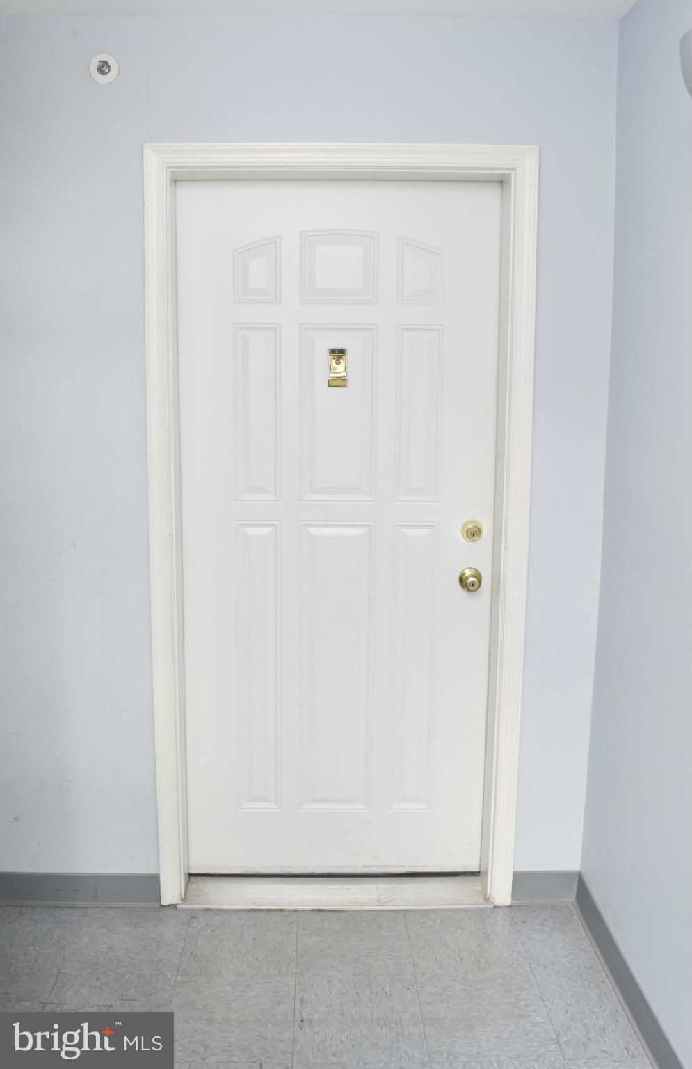 VILLAGE OF MONTGOMERY RUN - Residential Lease