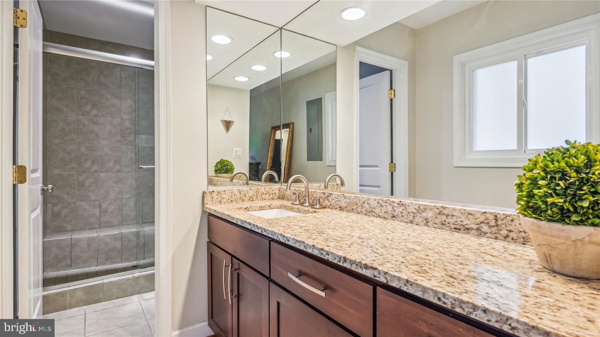 FRANKLIN PARK - Residential