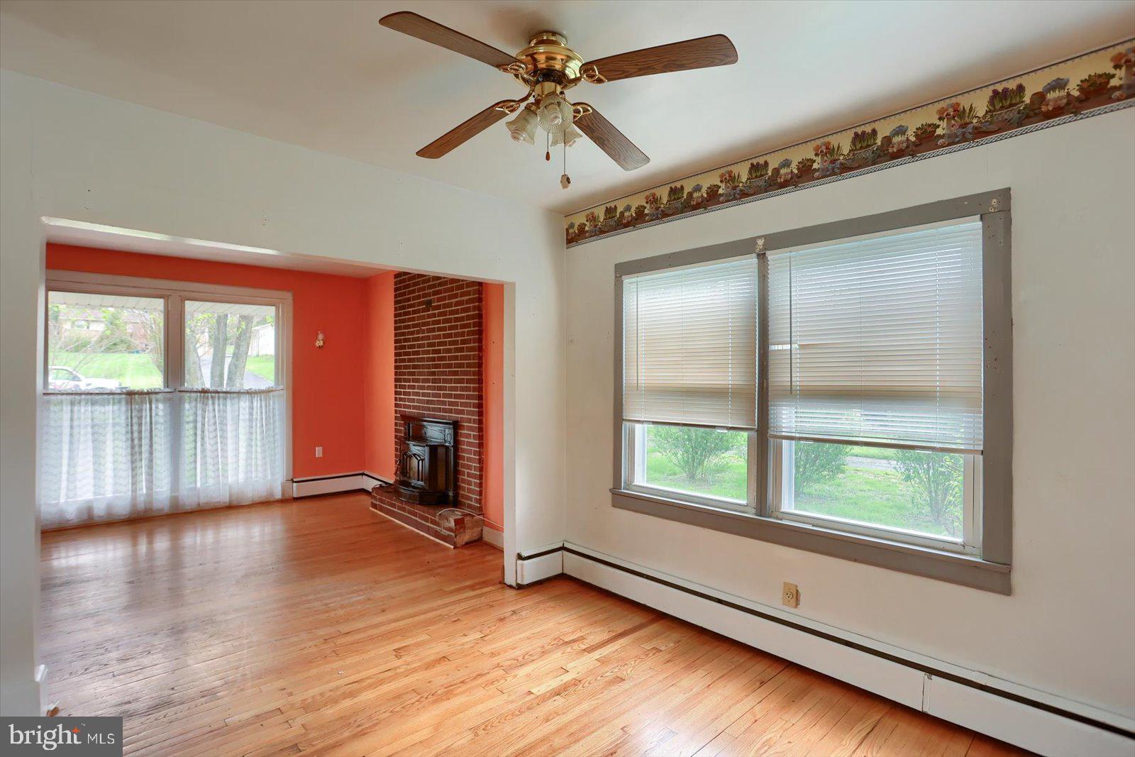 VAN BIBBER MANOR - Residential