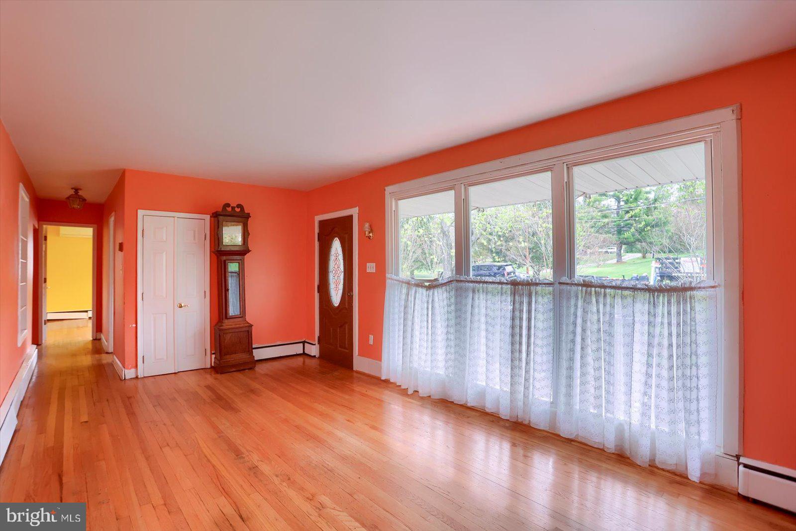 VAN BIBBER MANOR - Residential