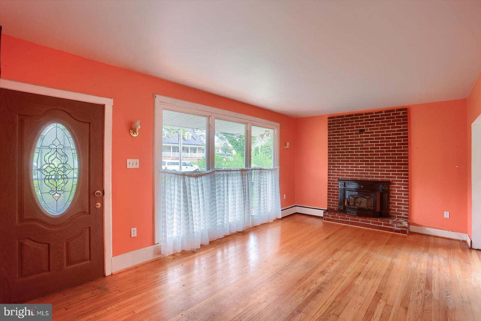 VAN BIBBER MANOR - Residential