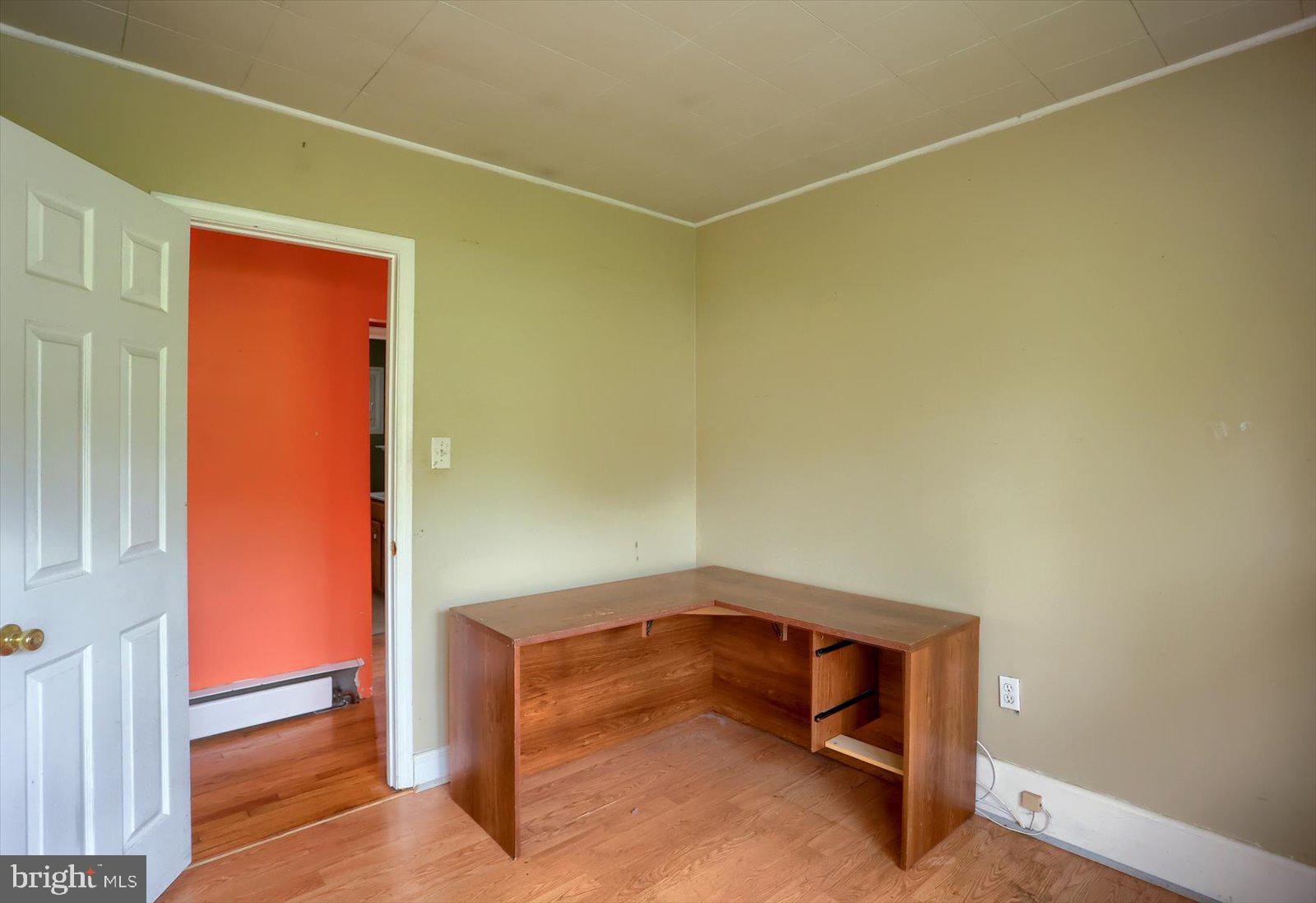 VAN BIBBER MANOR - Residential