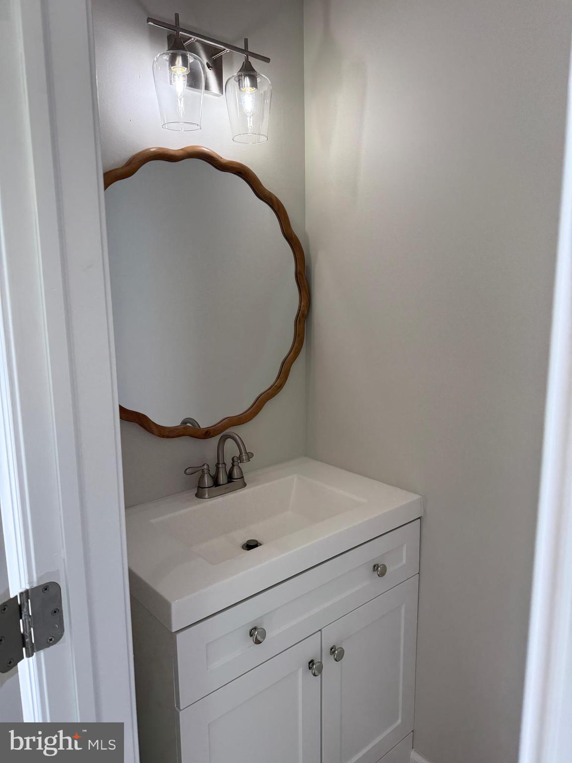 328 VICTORIA BOULEVARD