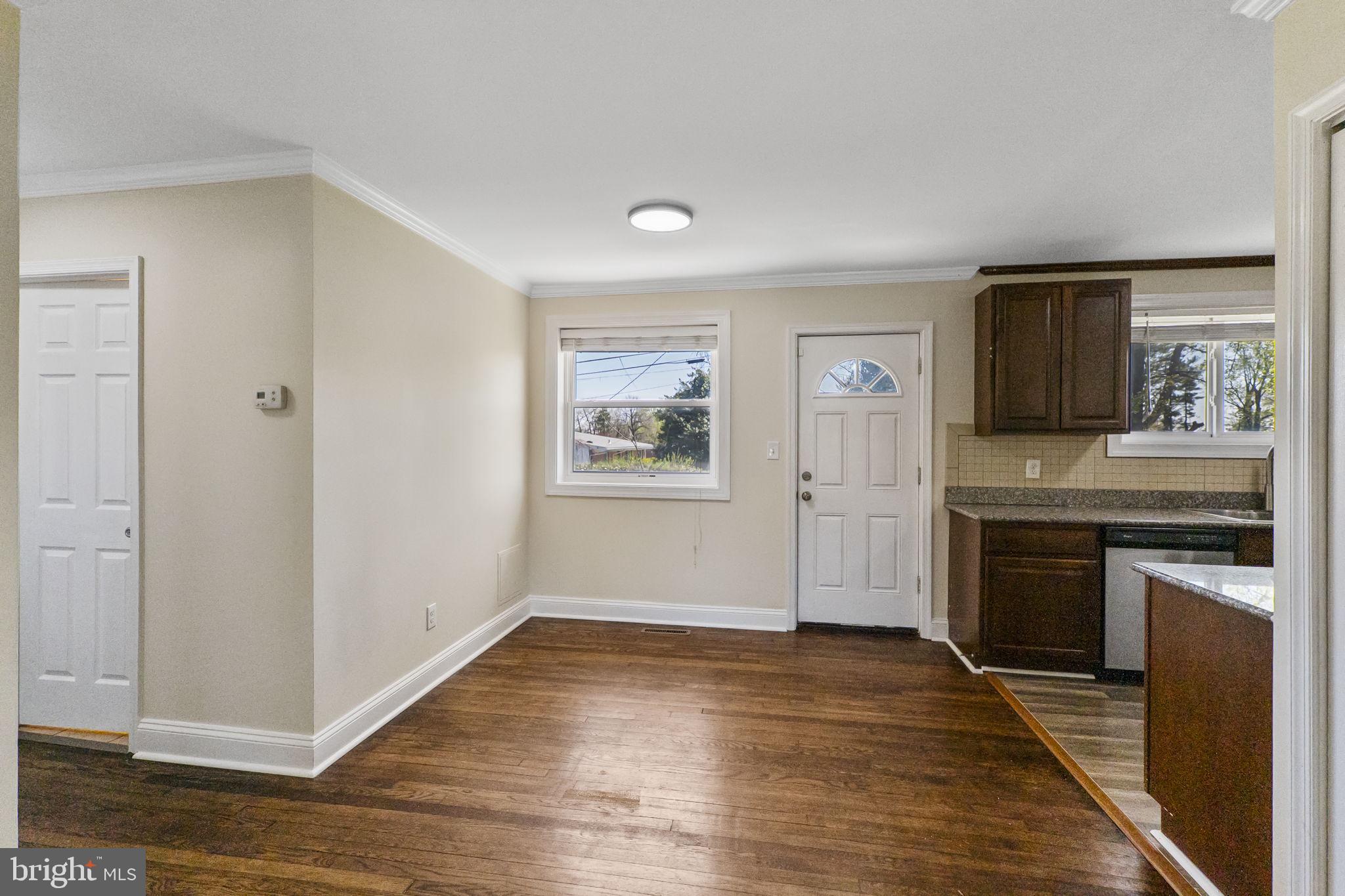 ROCKDALE MANOR - Residential