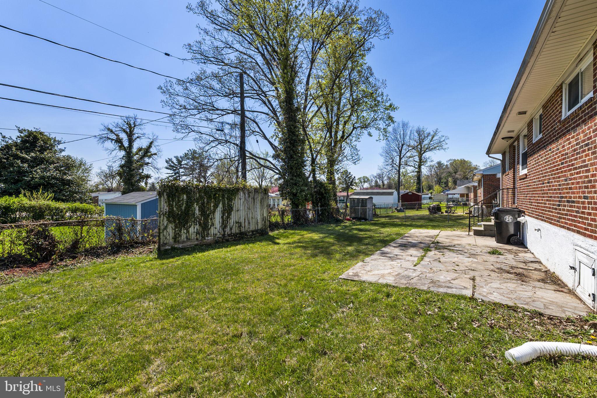 ROCKDALE MANOR - Residential