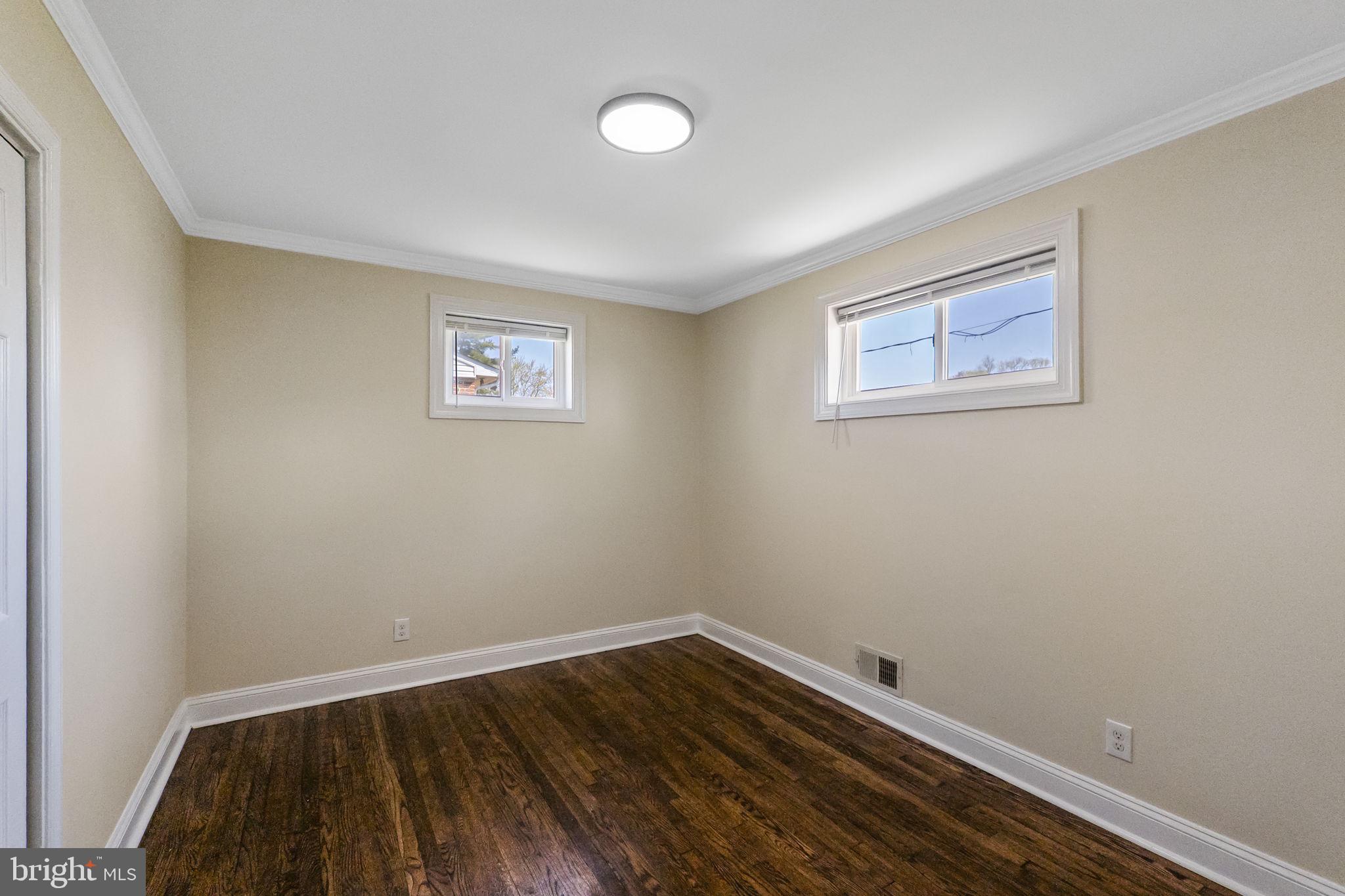 ROCKDALE MANOR - Residential