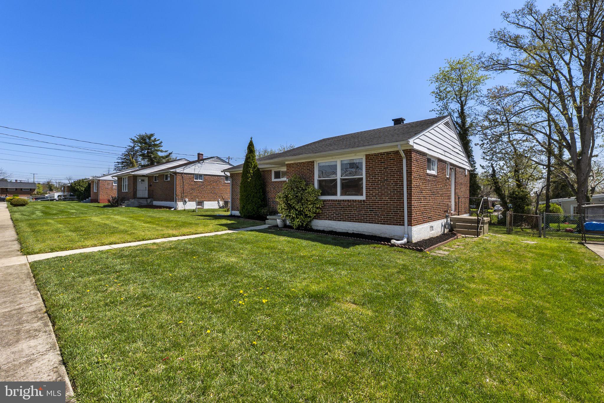 ROCKDALE MANOR - Residential