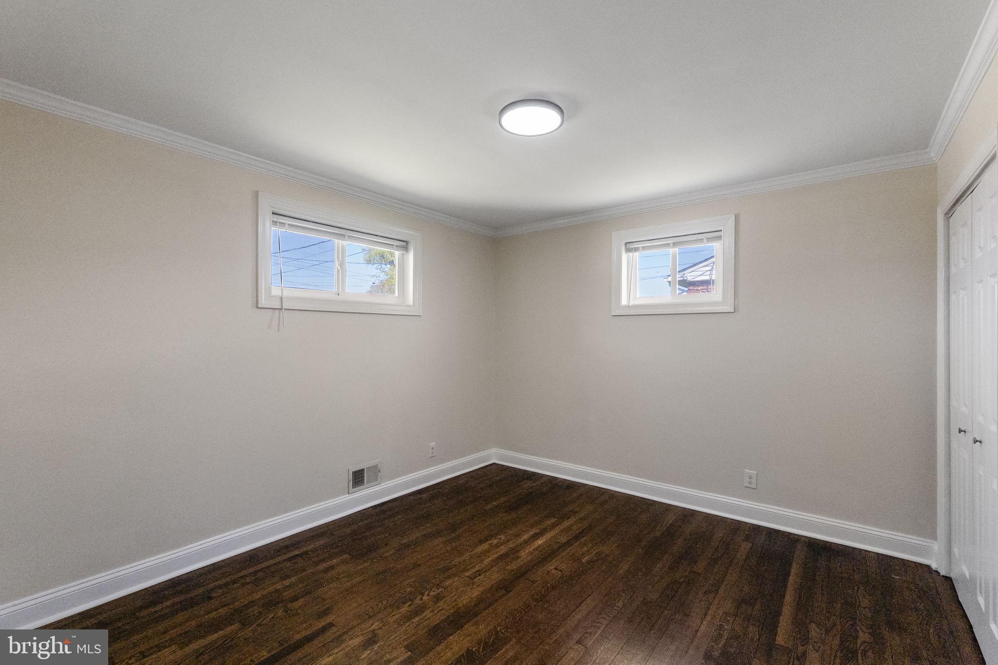 ROCKDALE MANOR - Residential