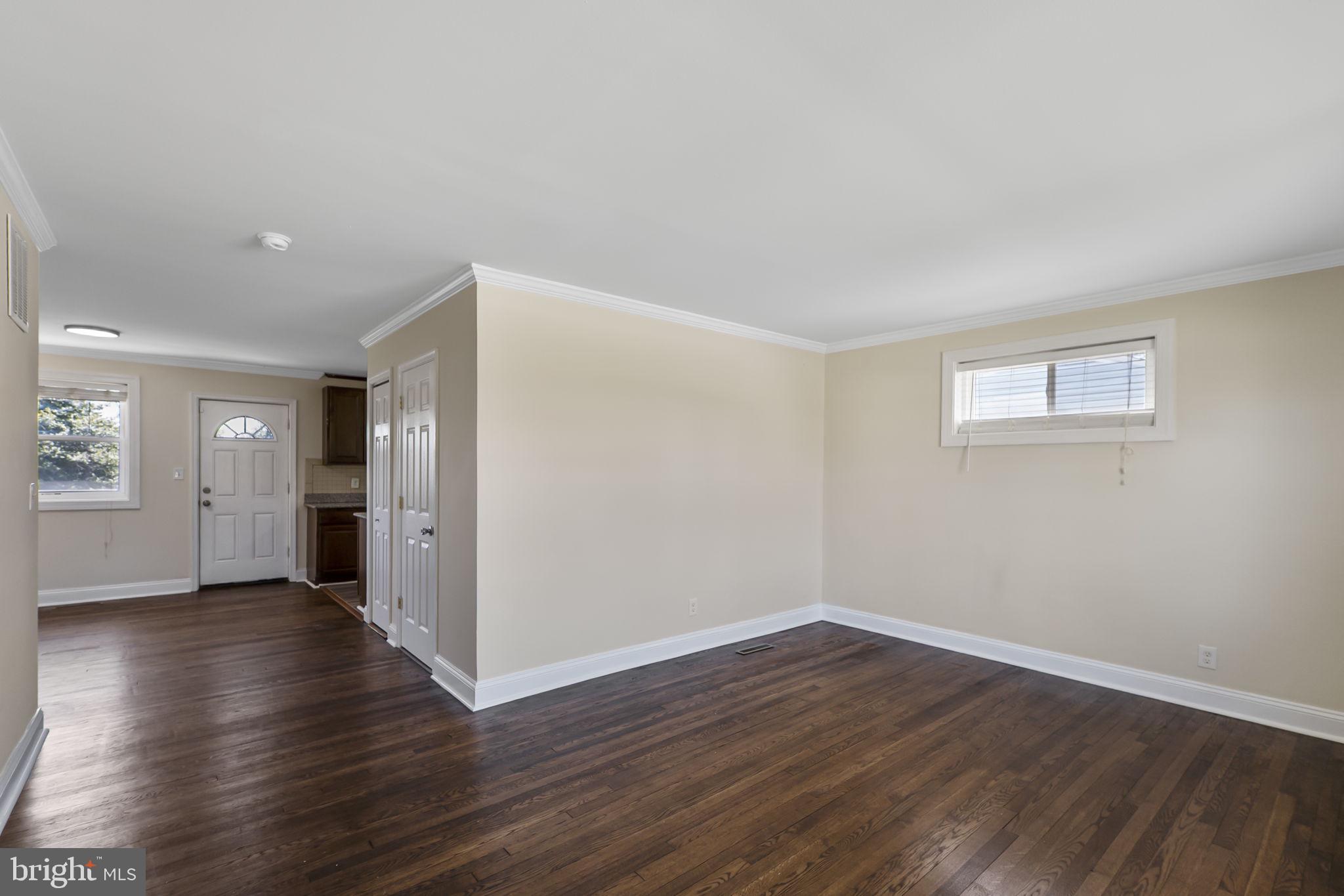 ROCKDALE MANOR - Residential