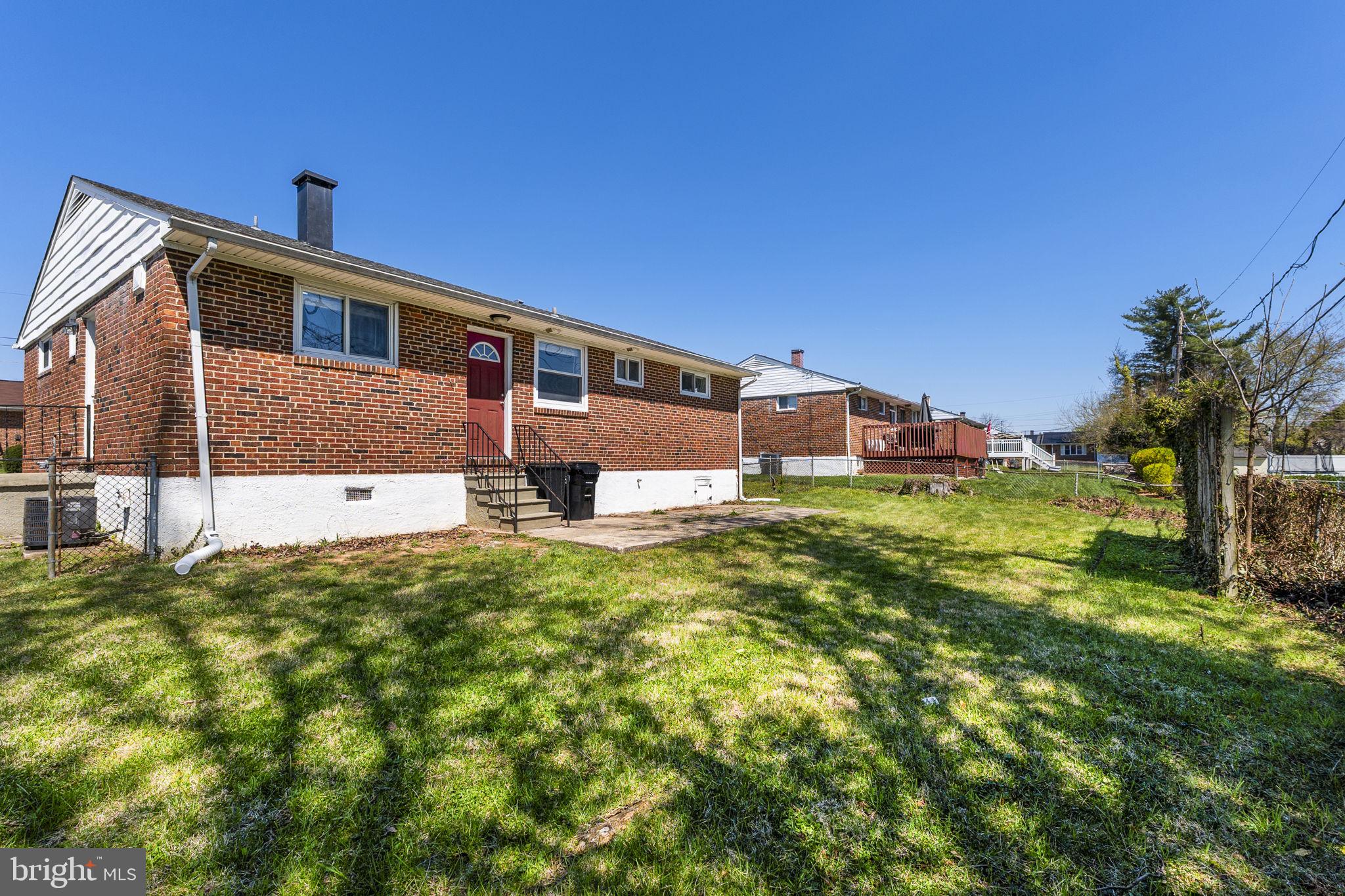 ROCKDALE MANOR - Residential