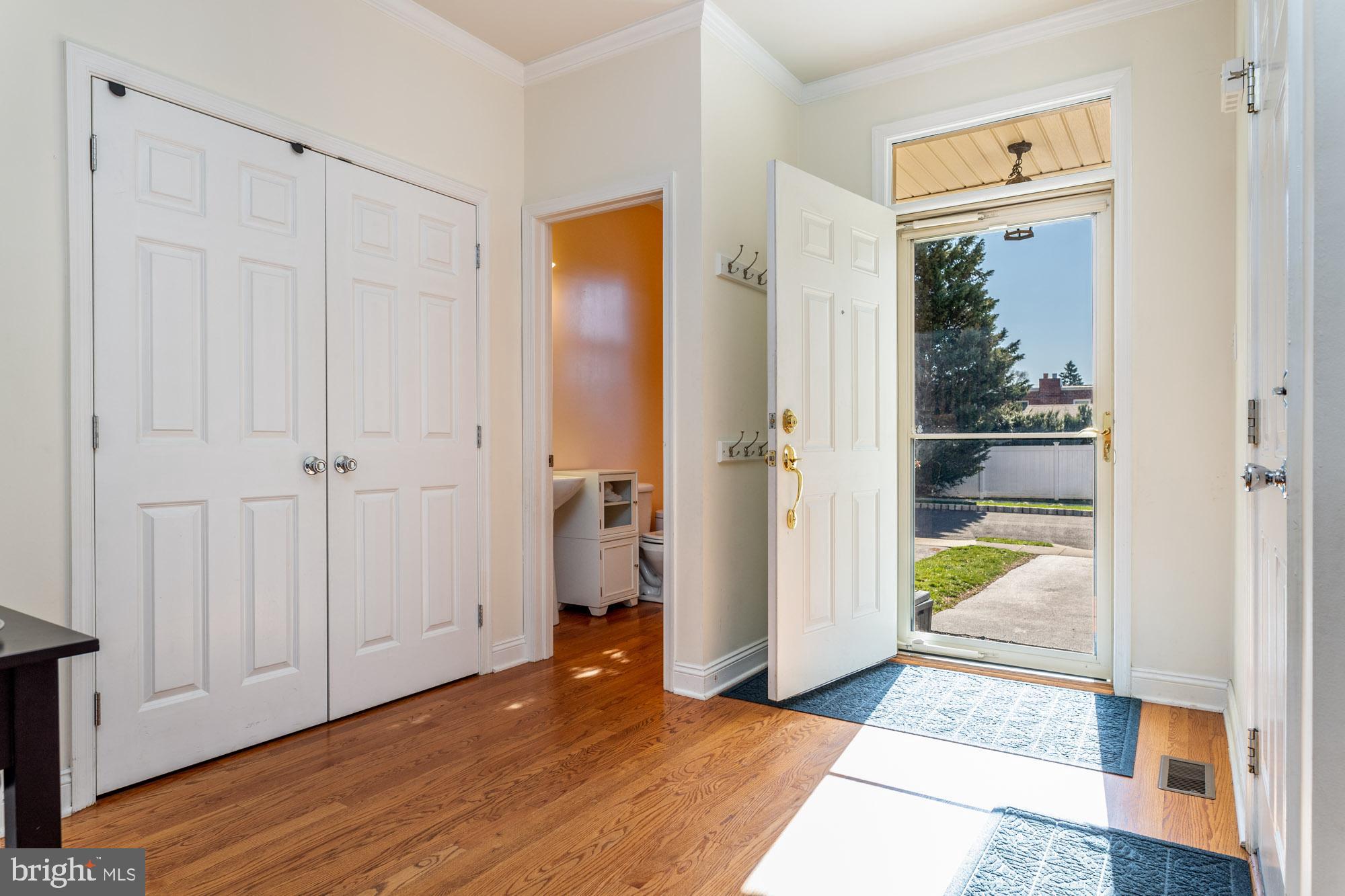 HILLCREST GLEN - Residential