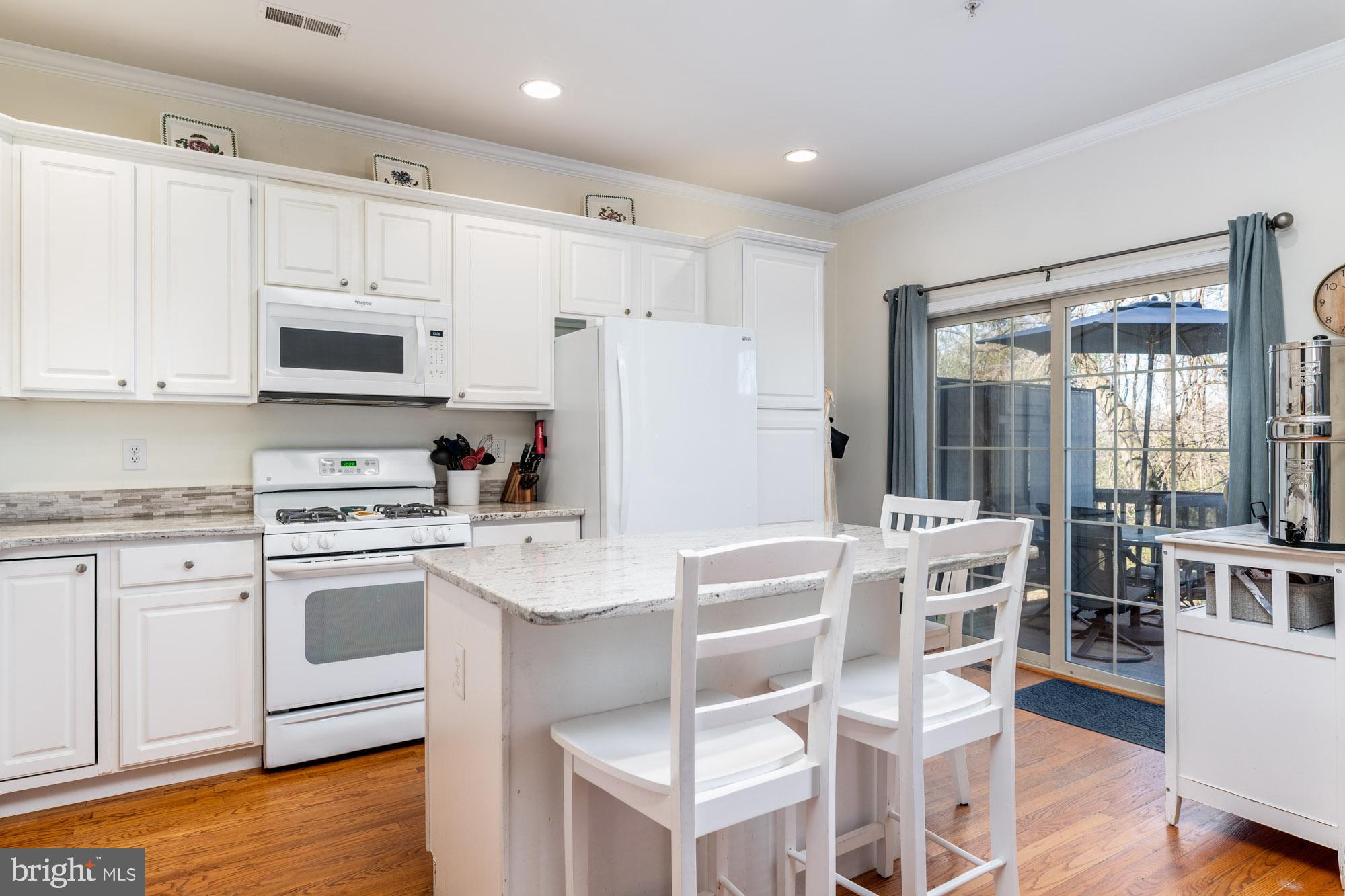 HILLCREST GLEN - Residential