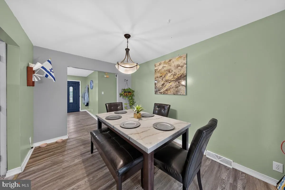 Additional image 60 of 142 Casimir Dr, New Castle, DE 19720