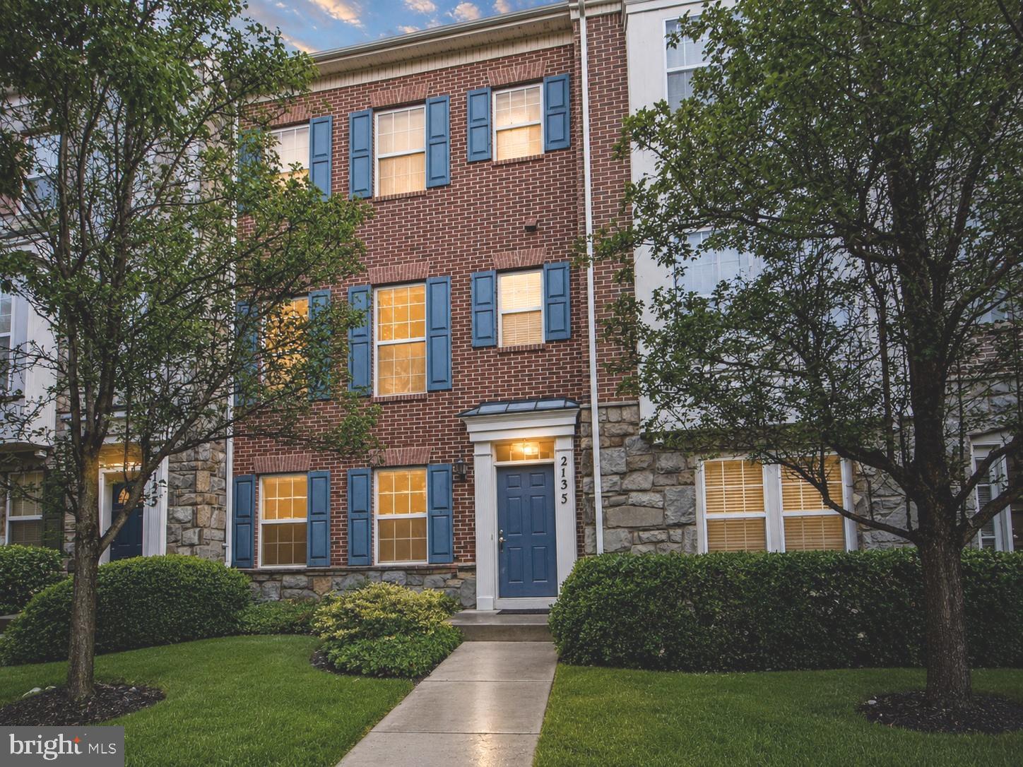 2133 CLARK PLACE