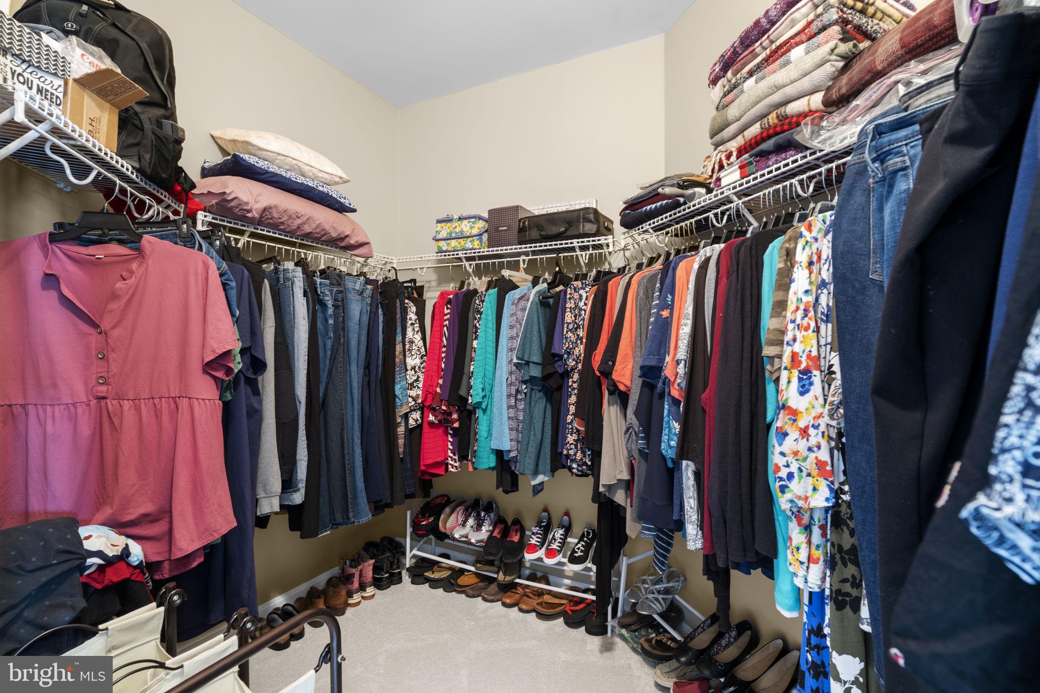 LAKEWOOD HILLS - Residential