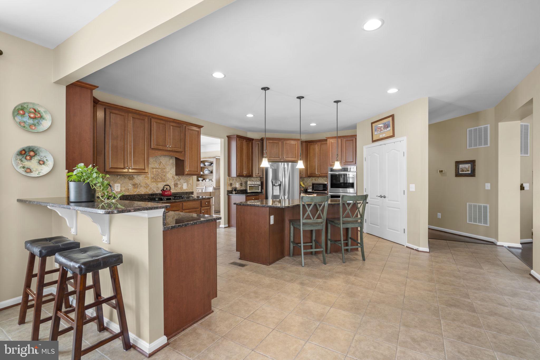 LAKEWOOD HILLS - Residential