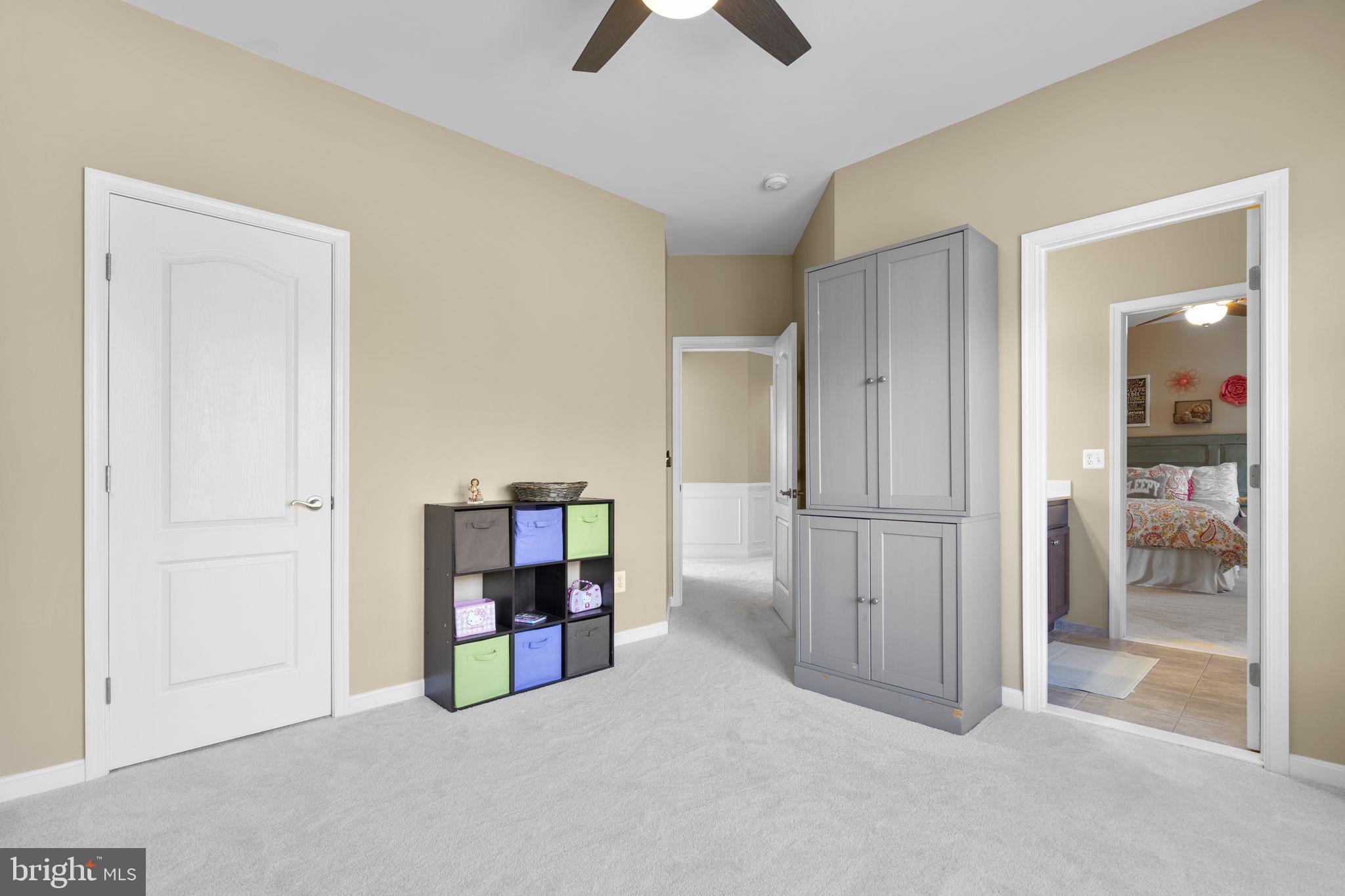 LAKEWOOD HILLS - Residential