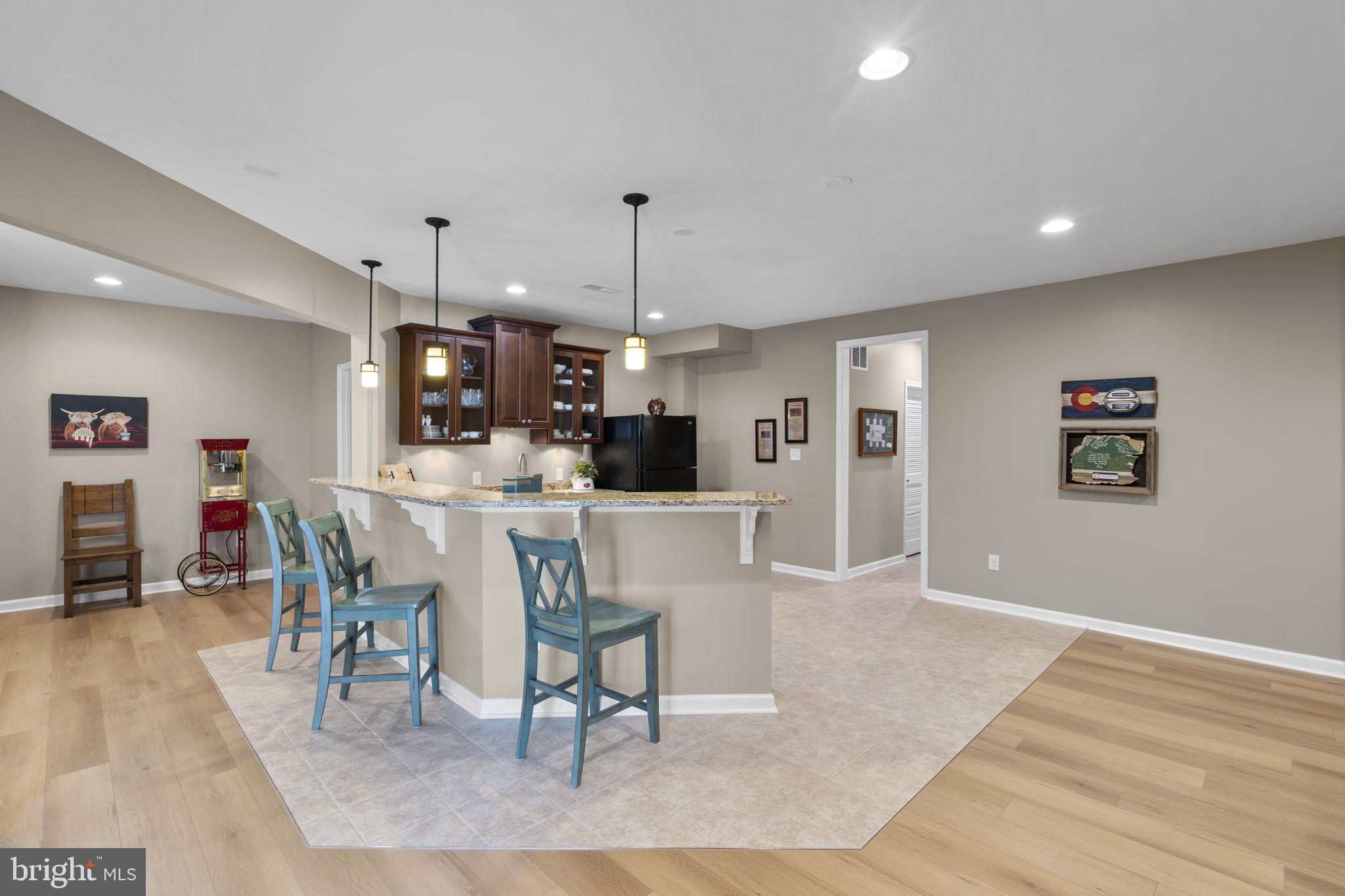 LAKEWOOD HILLS - Residential