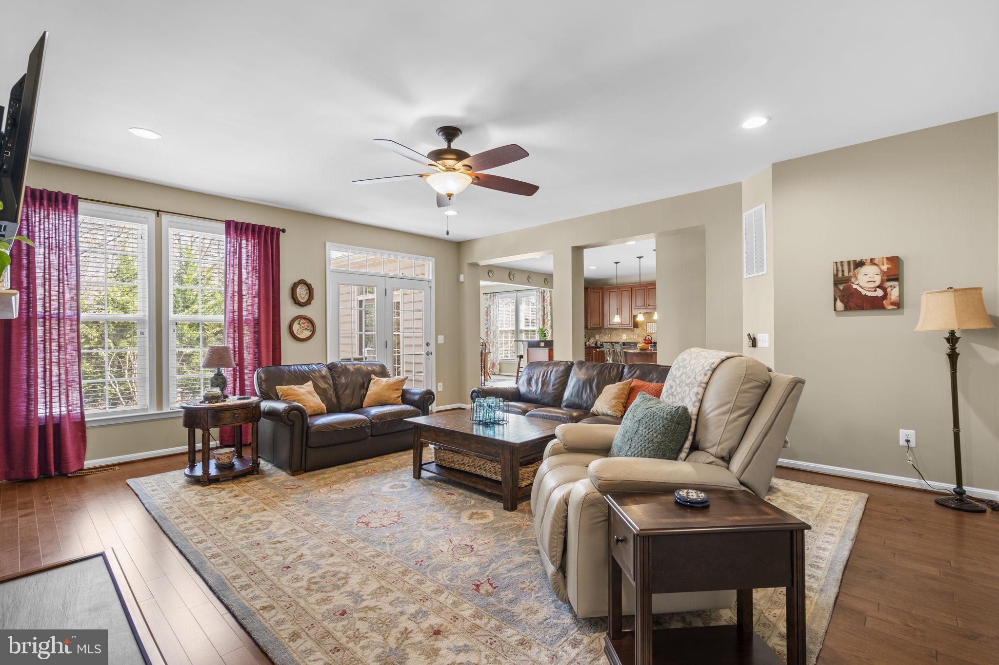 LAKEWOOD HILLS - Residential