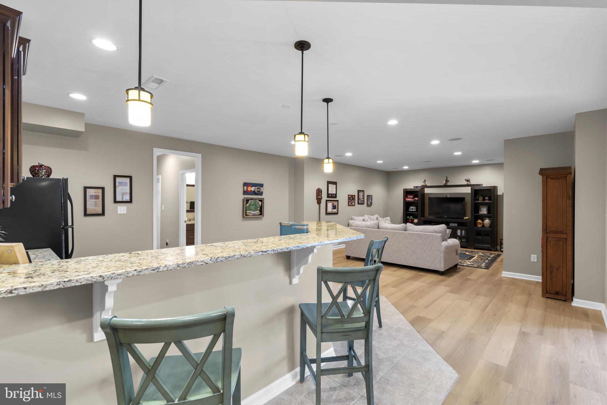 LAKEWOOD HILLS - Residential