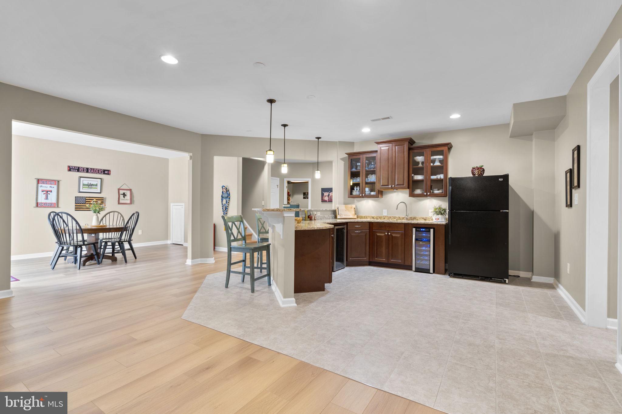 LAKEWOOD HILLS - Residential