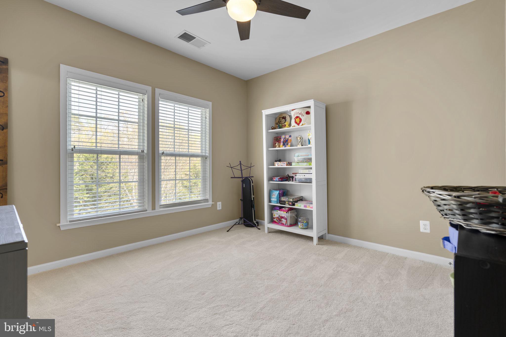 LAKEWOOD HILLS - Residential