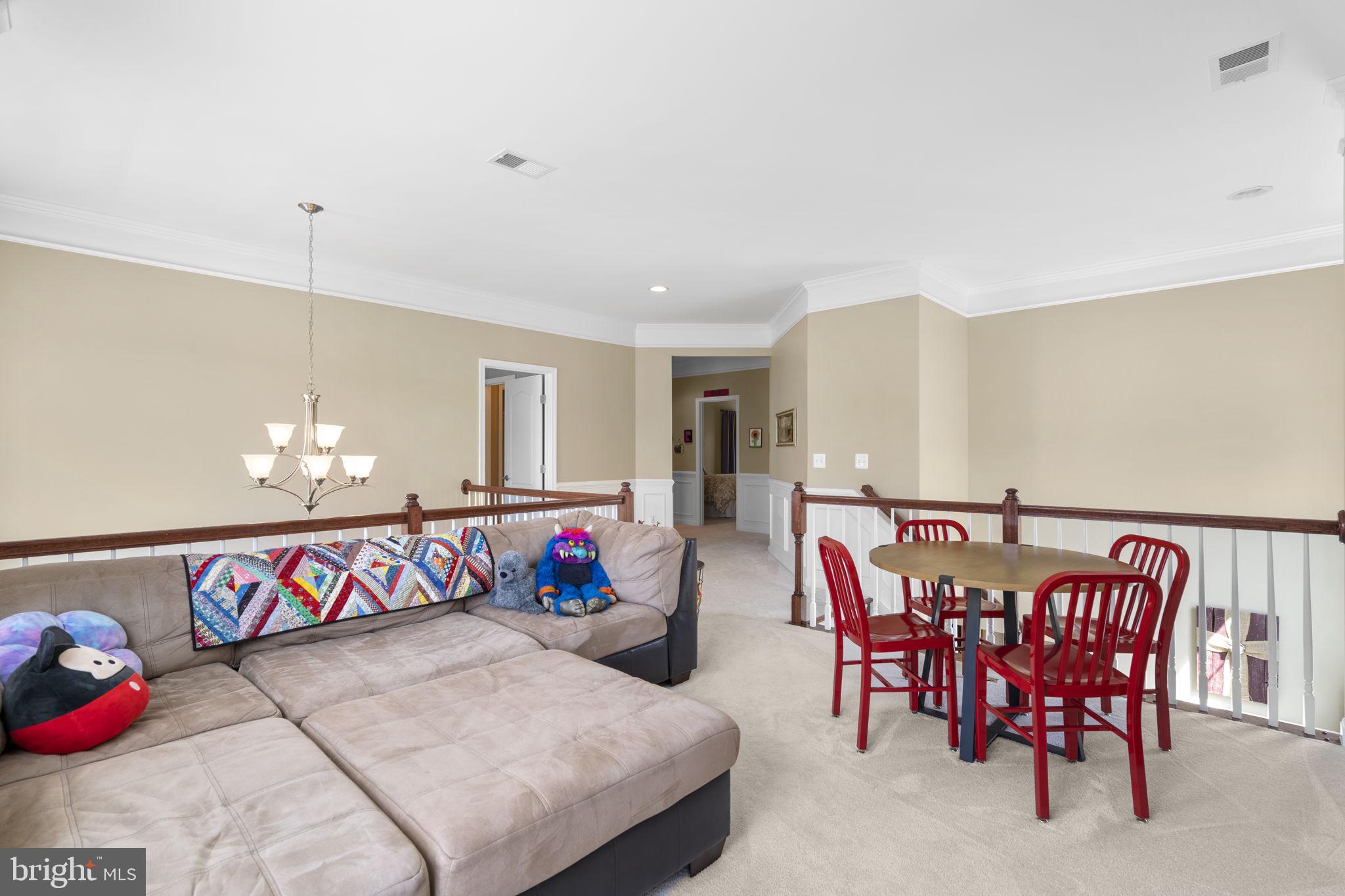 LAKEWOOD HILLS - Residential