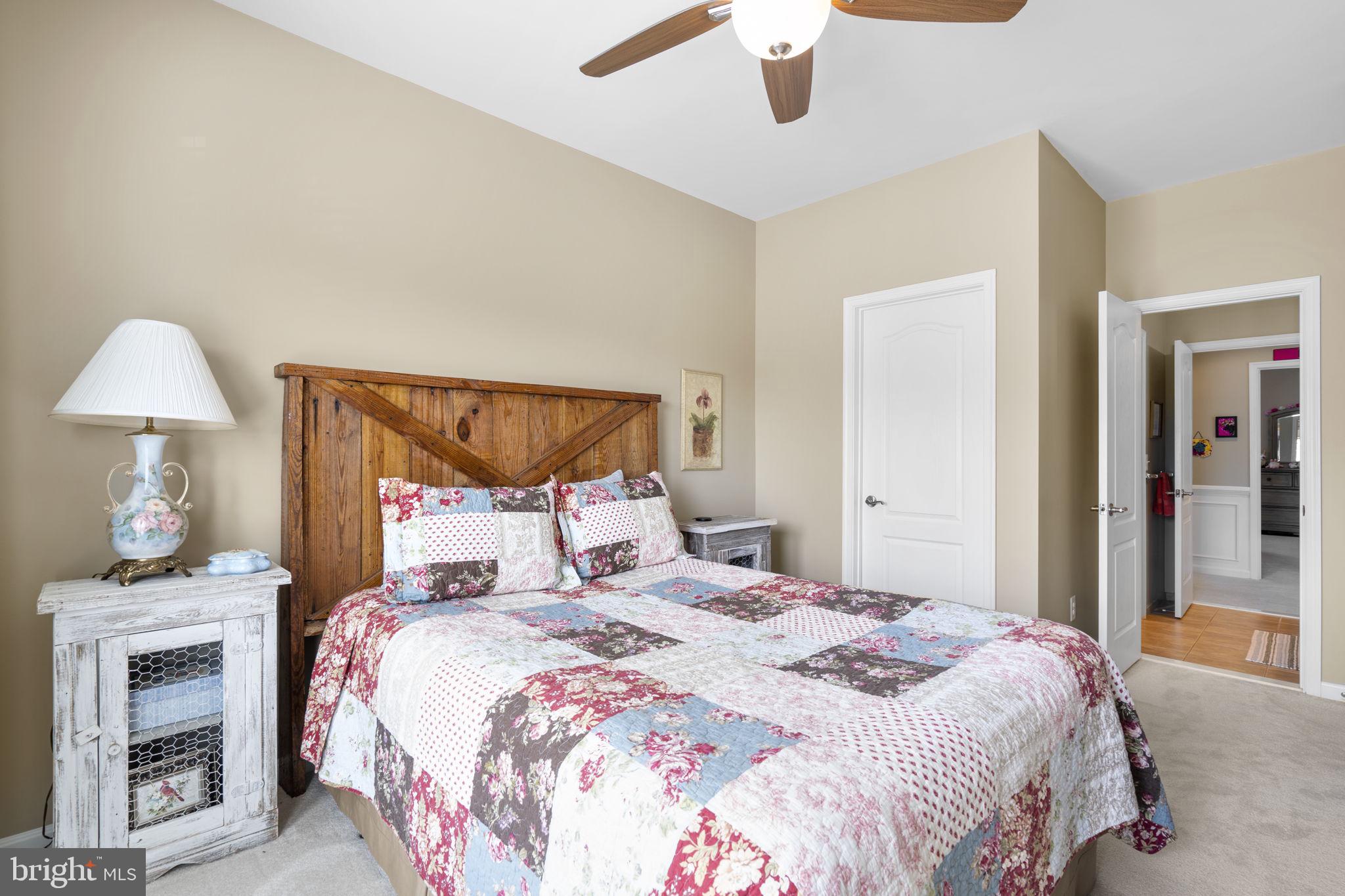 LAKEWOOD HILLS - Residential