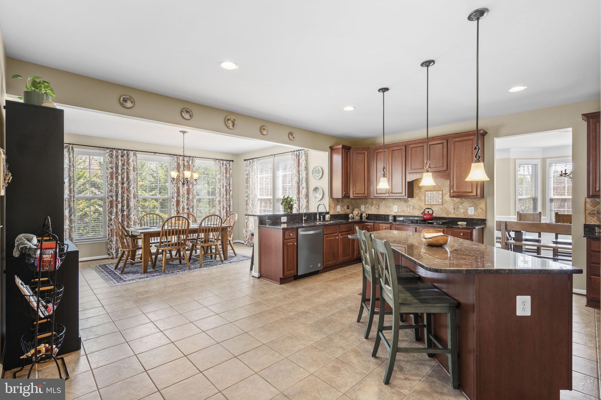 LAKEWOOD HILLS - Residential