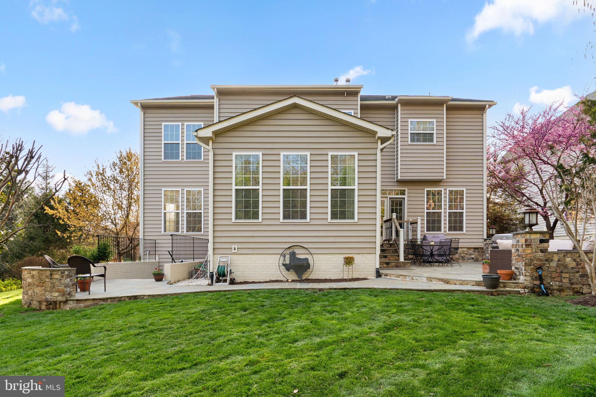 LAKEWOOD HILLS - Residential